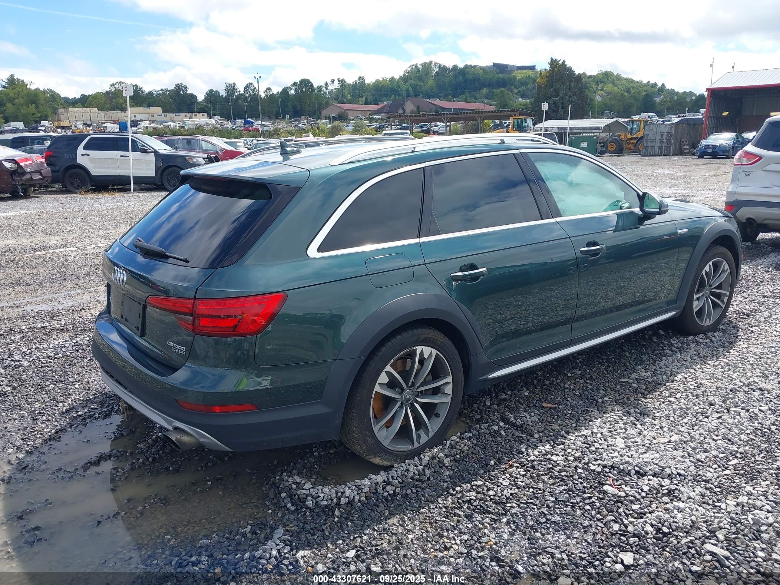 AUDI A4 image 4