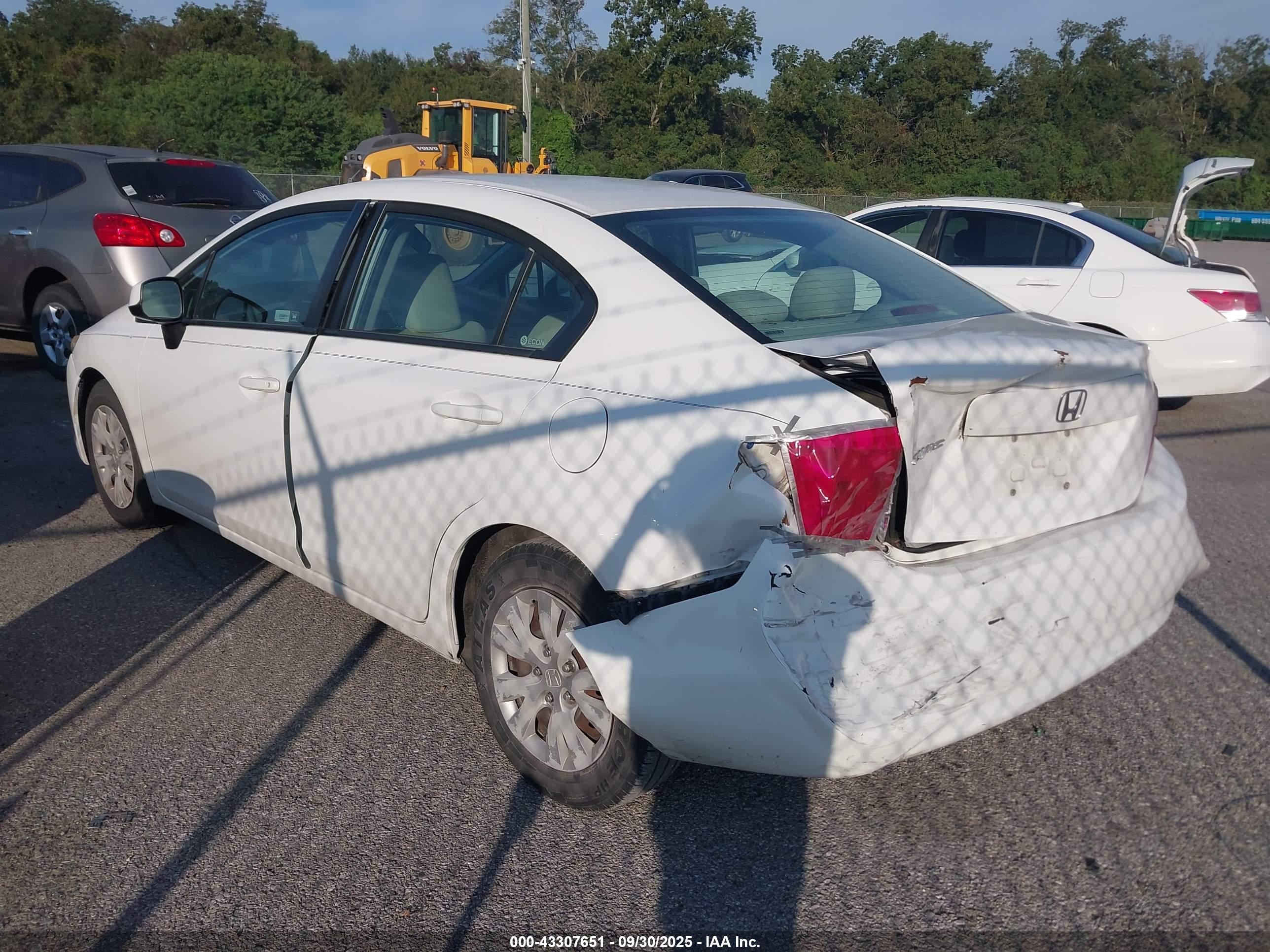 HONDA CIVIC image 3