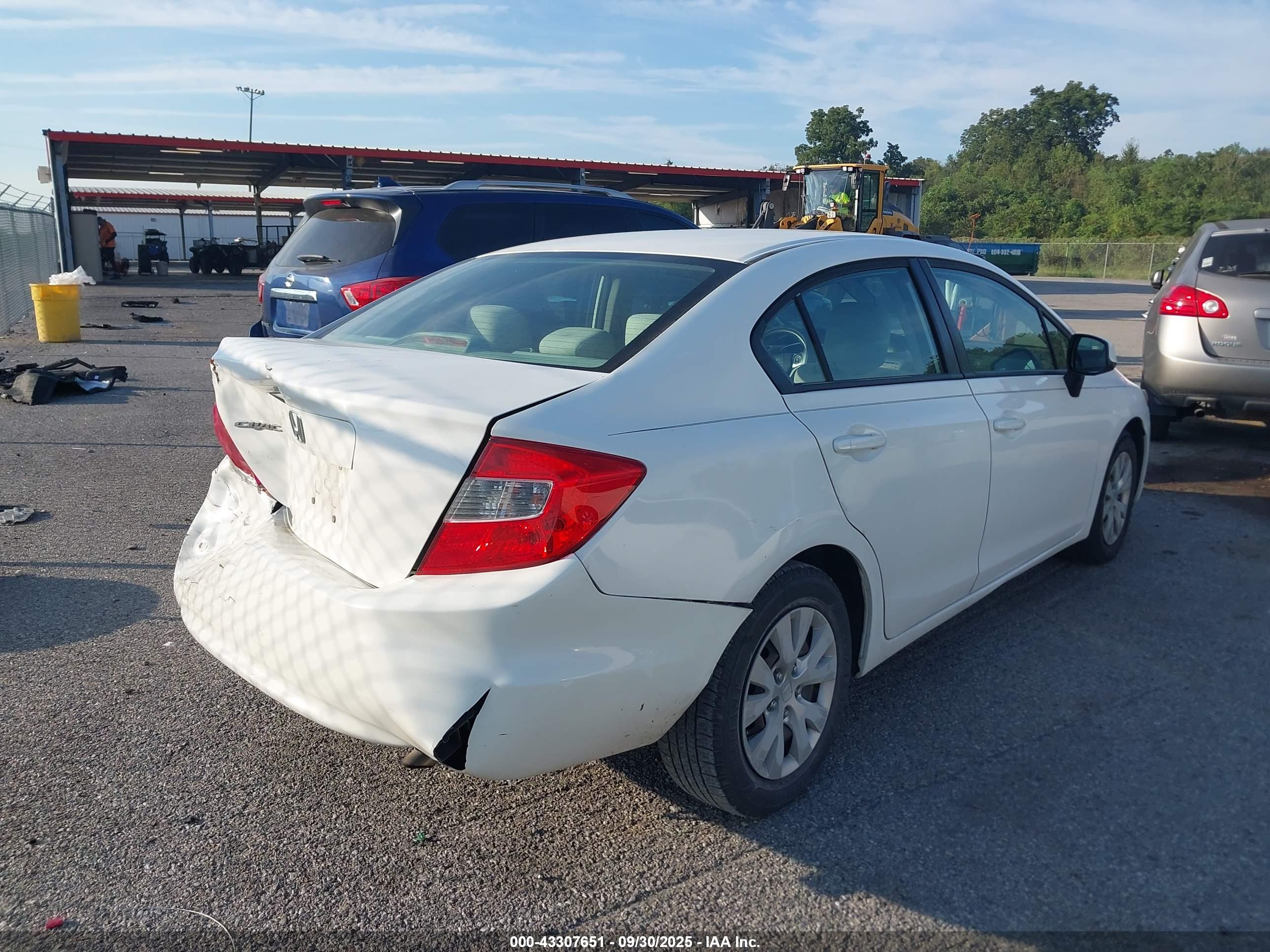 HONDA CIVIC image 4