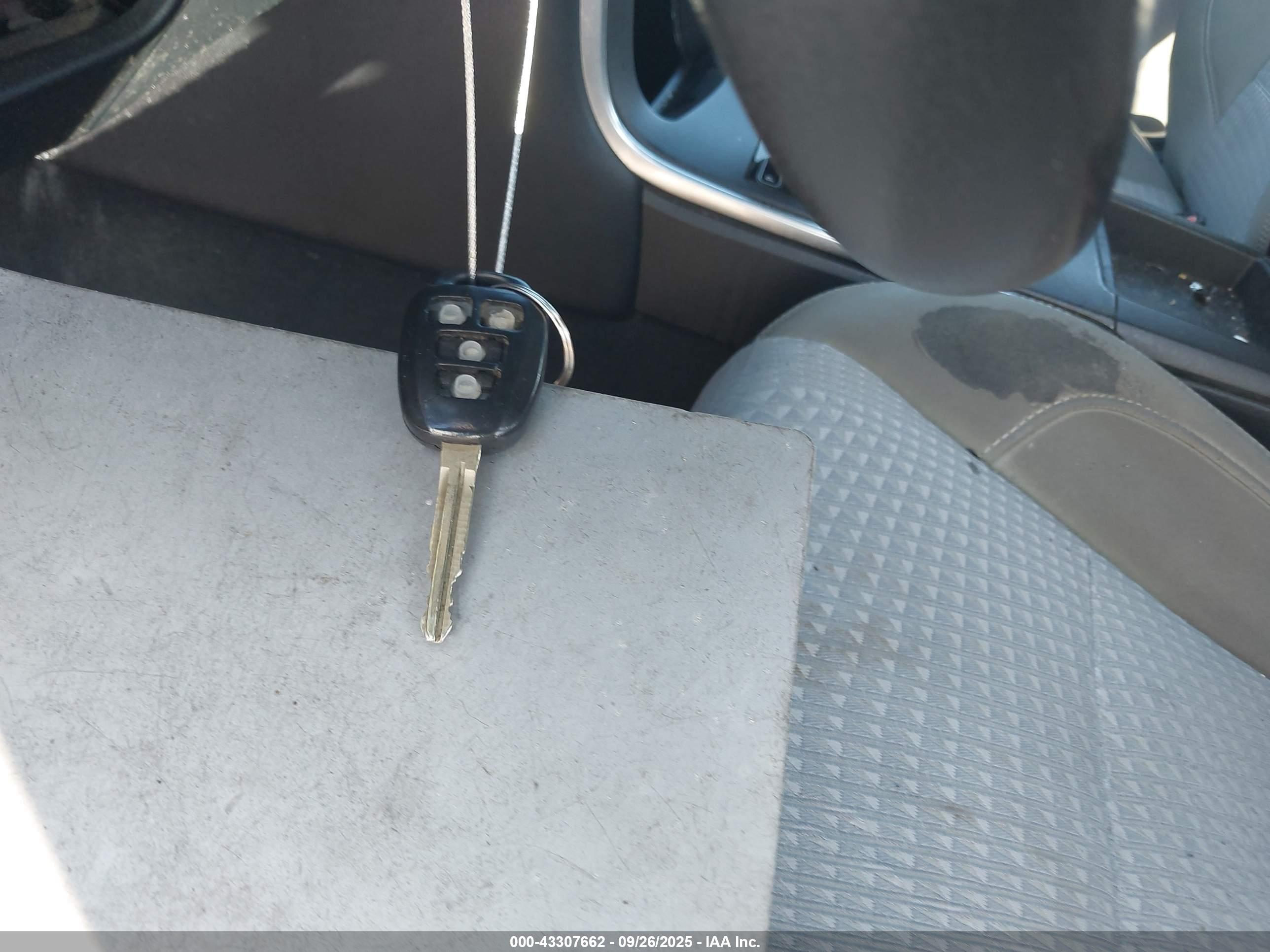 TOYOTA CAMRY image 11