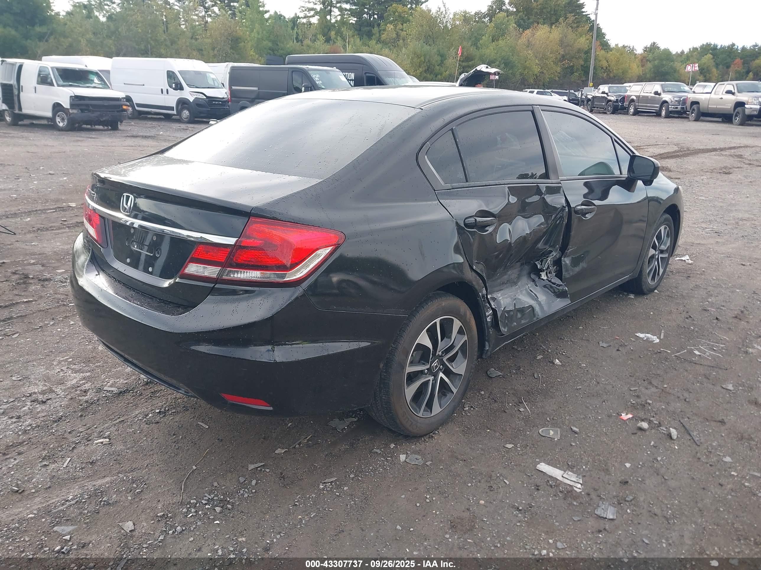 HONDA CIVIC image 4