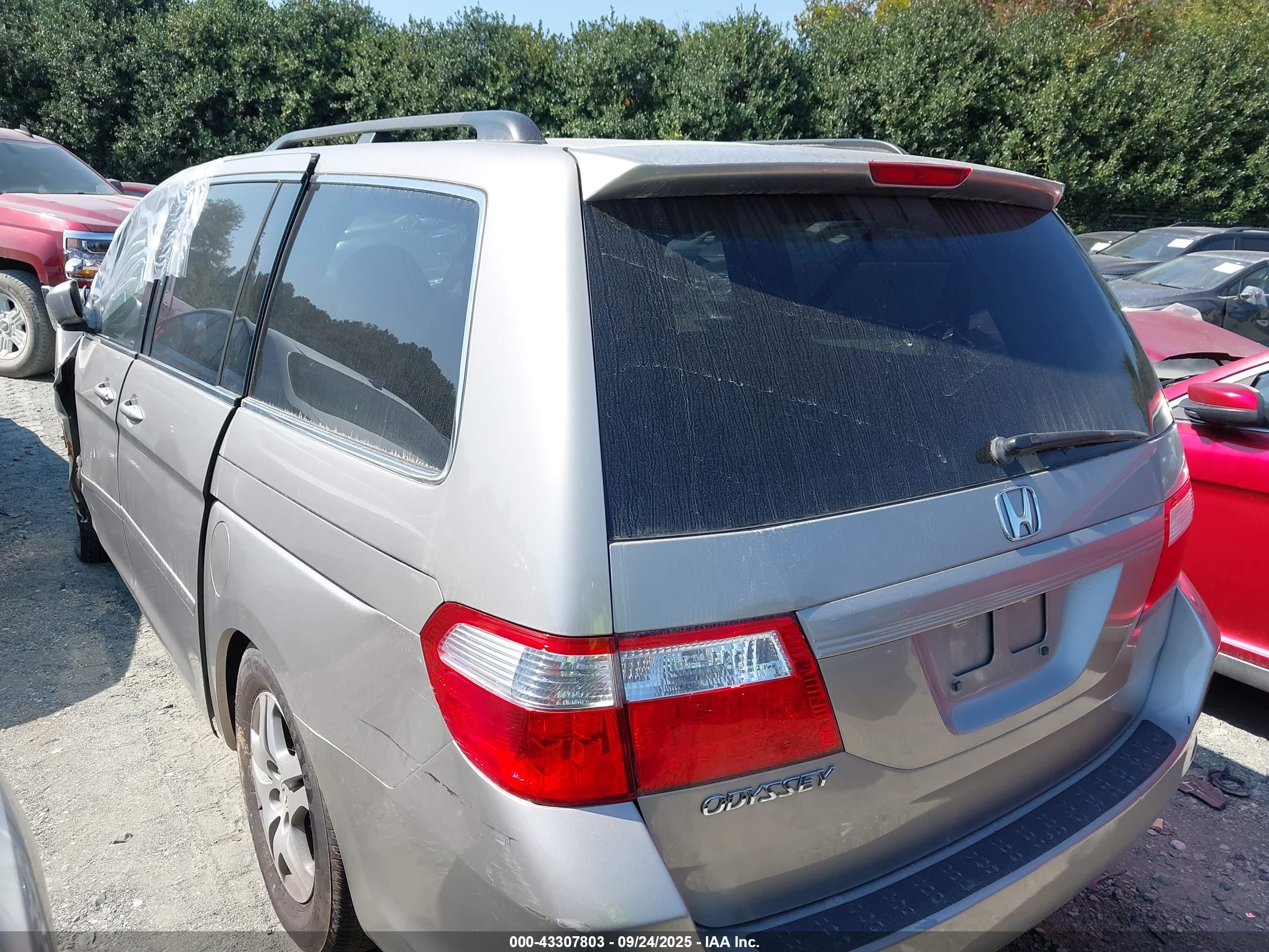 HONDA ODYSSEY image 3