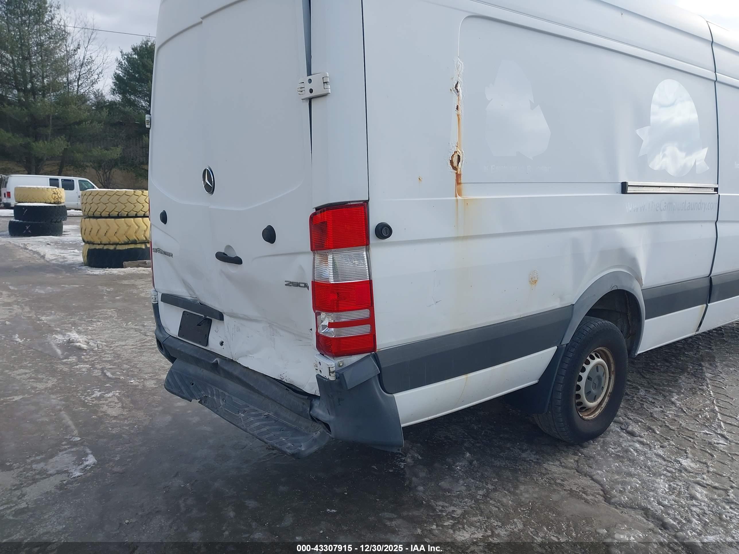 MERCEDES-BENZ SPRINTER image 6