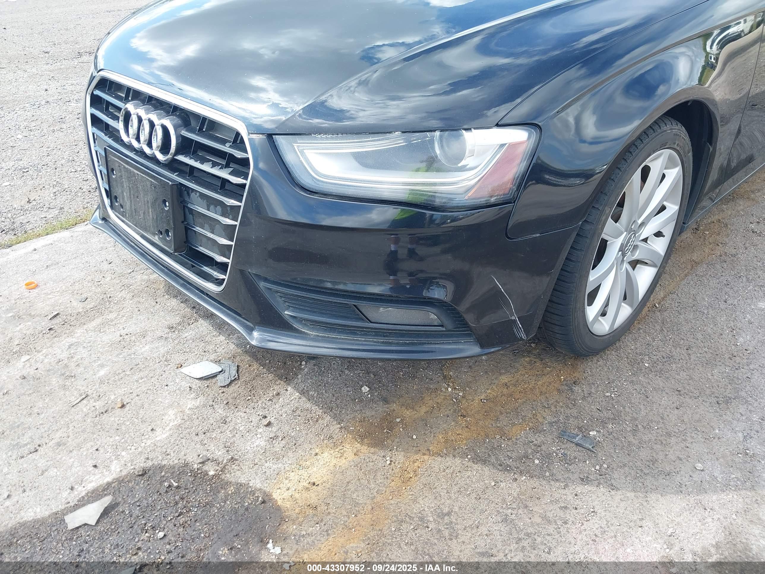 AUDI A4 image 6