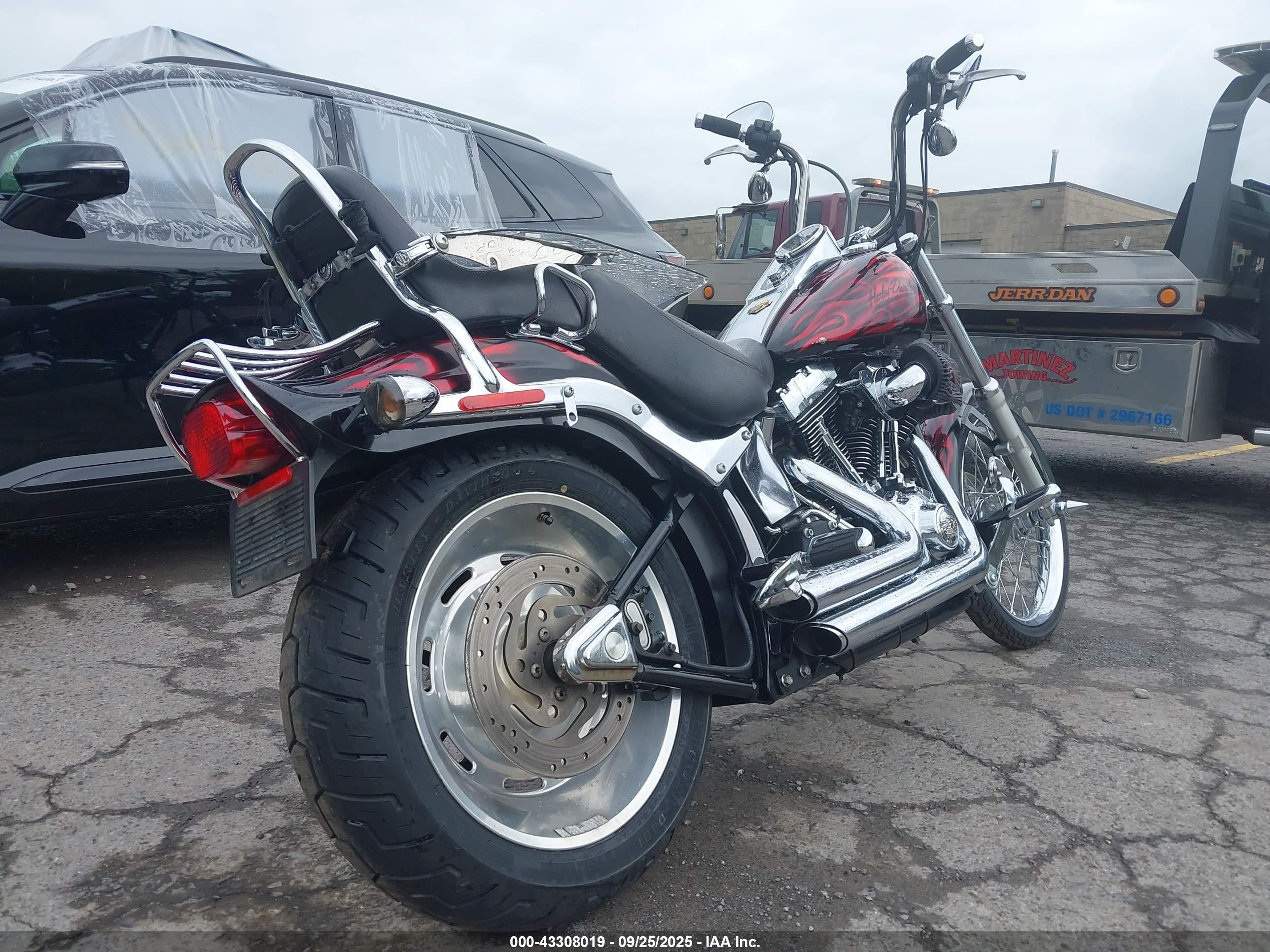 HARLEY-DAVIDSON FXST image 4