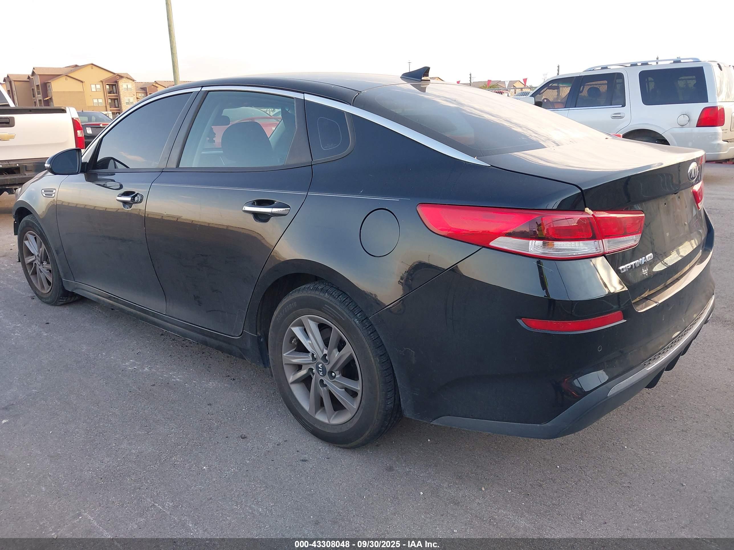 KIA OPTIMA image 3