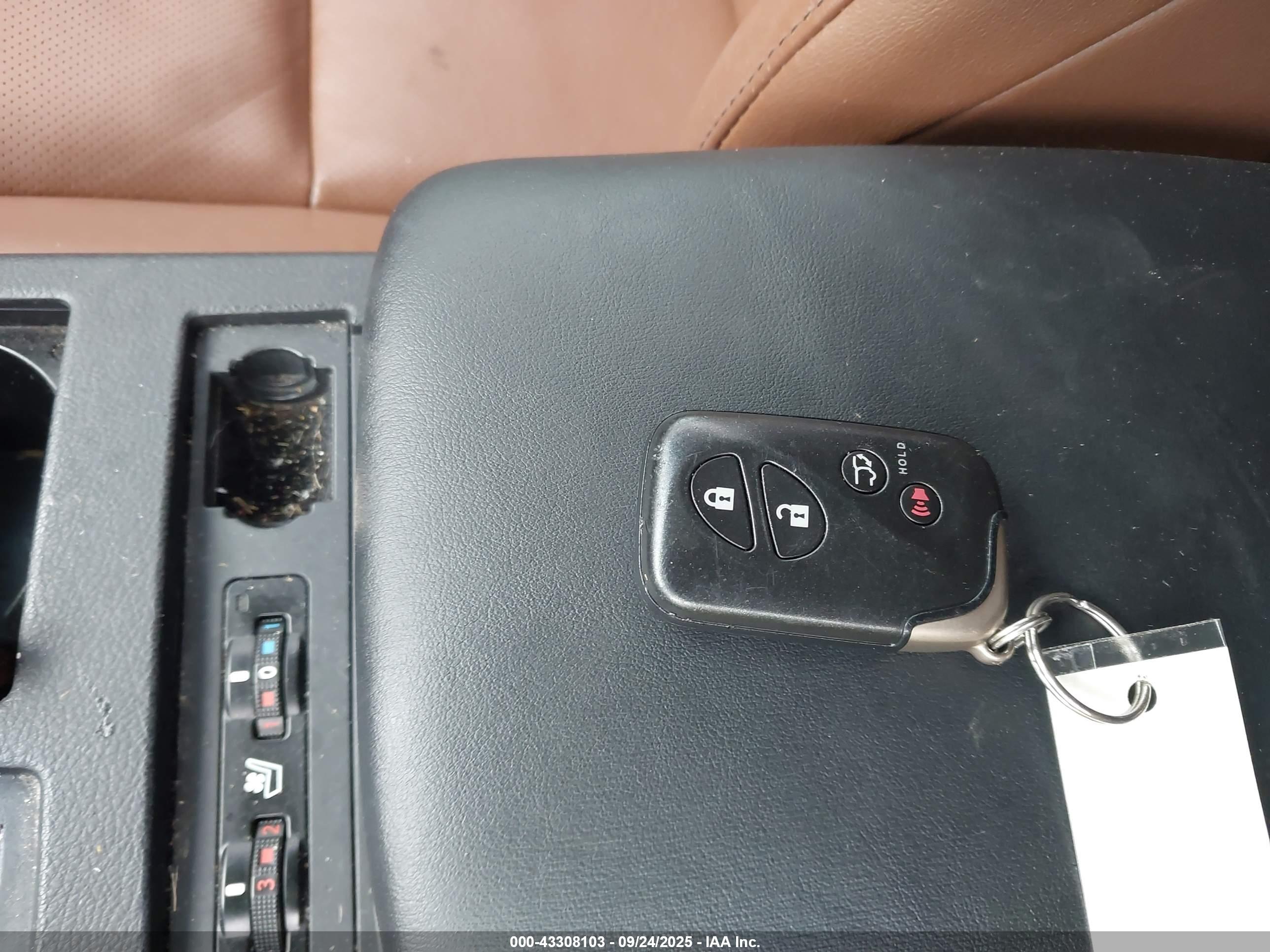 LEXUS RX image 11
