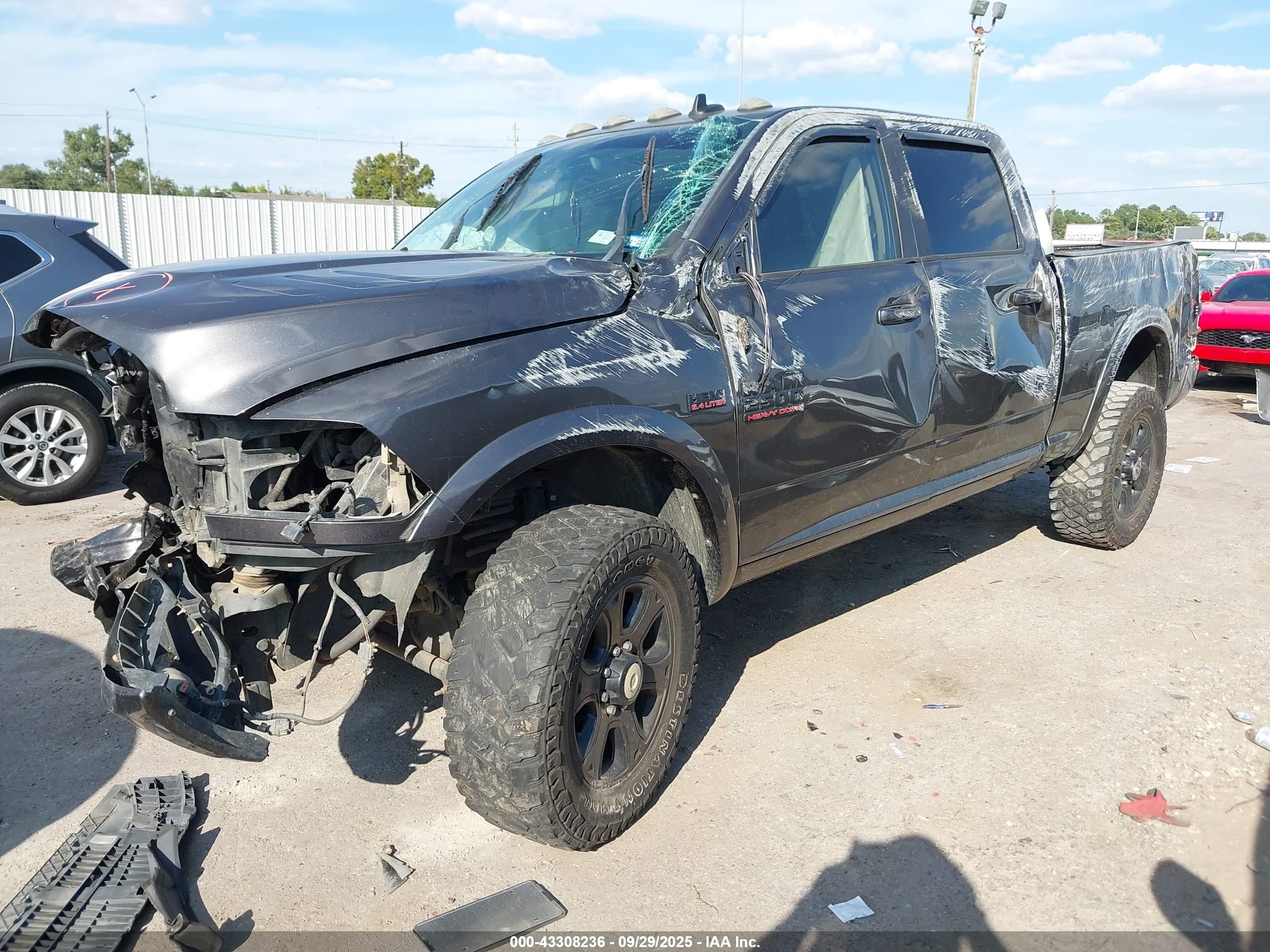 RAM 2500 image 2