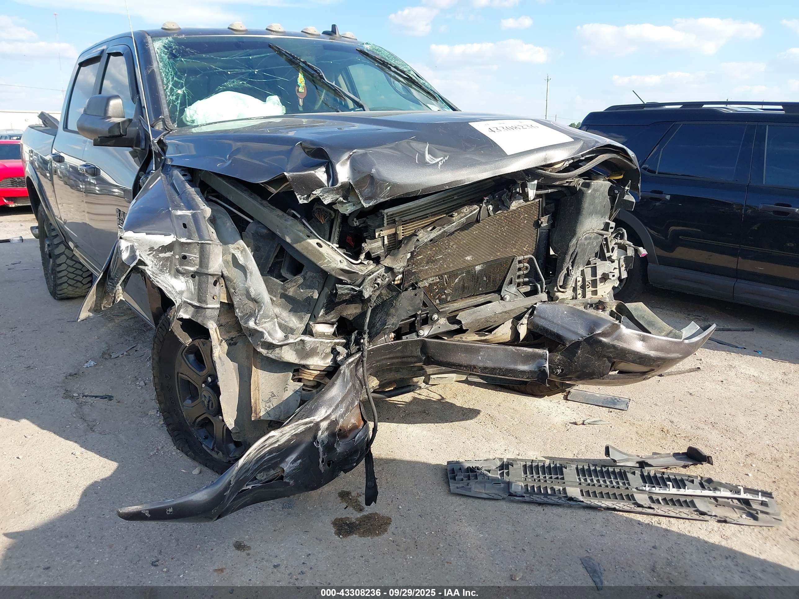 RAM 2500 image 6
