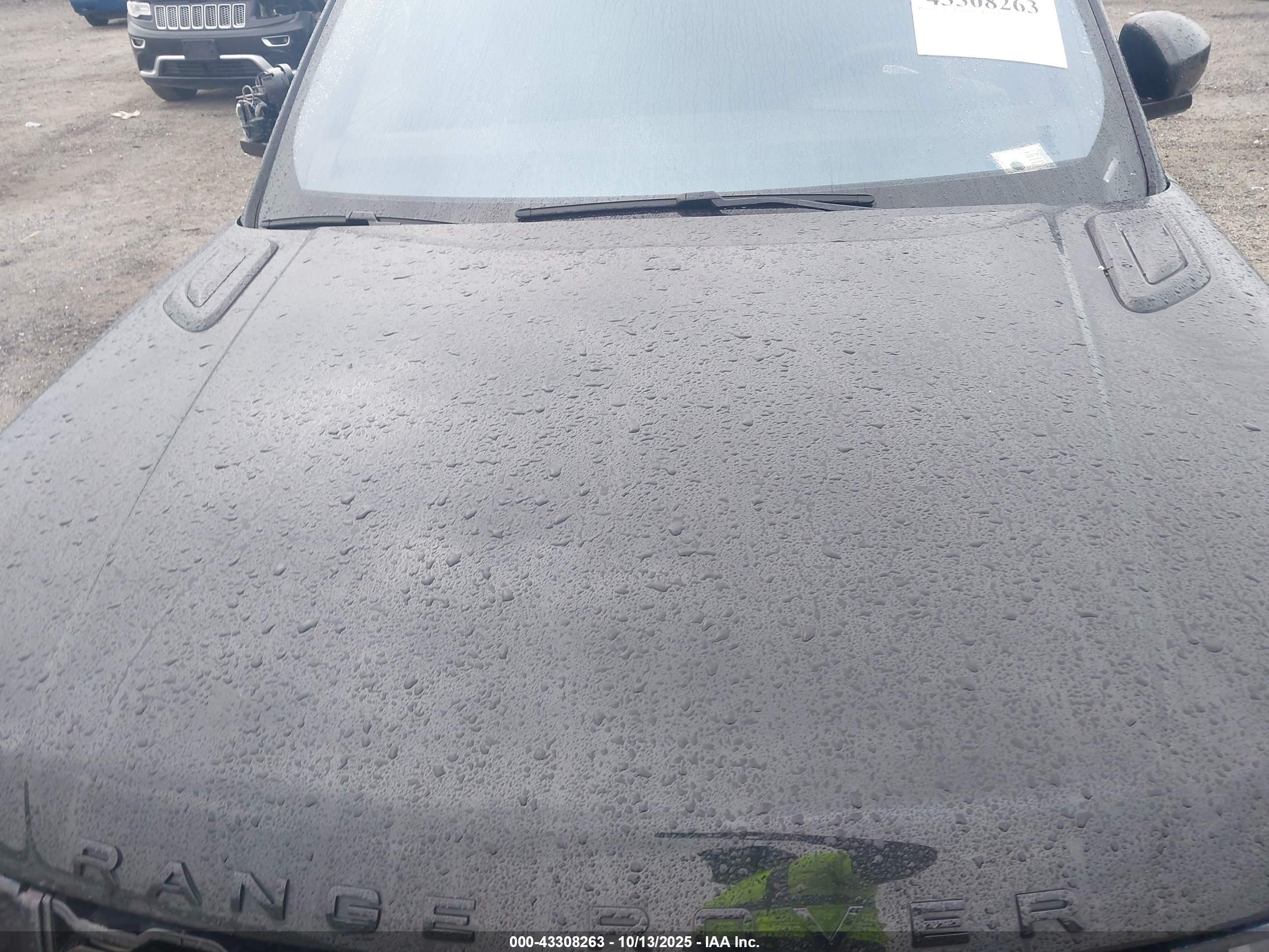LAND ROVER image 10
