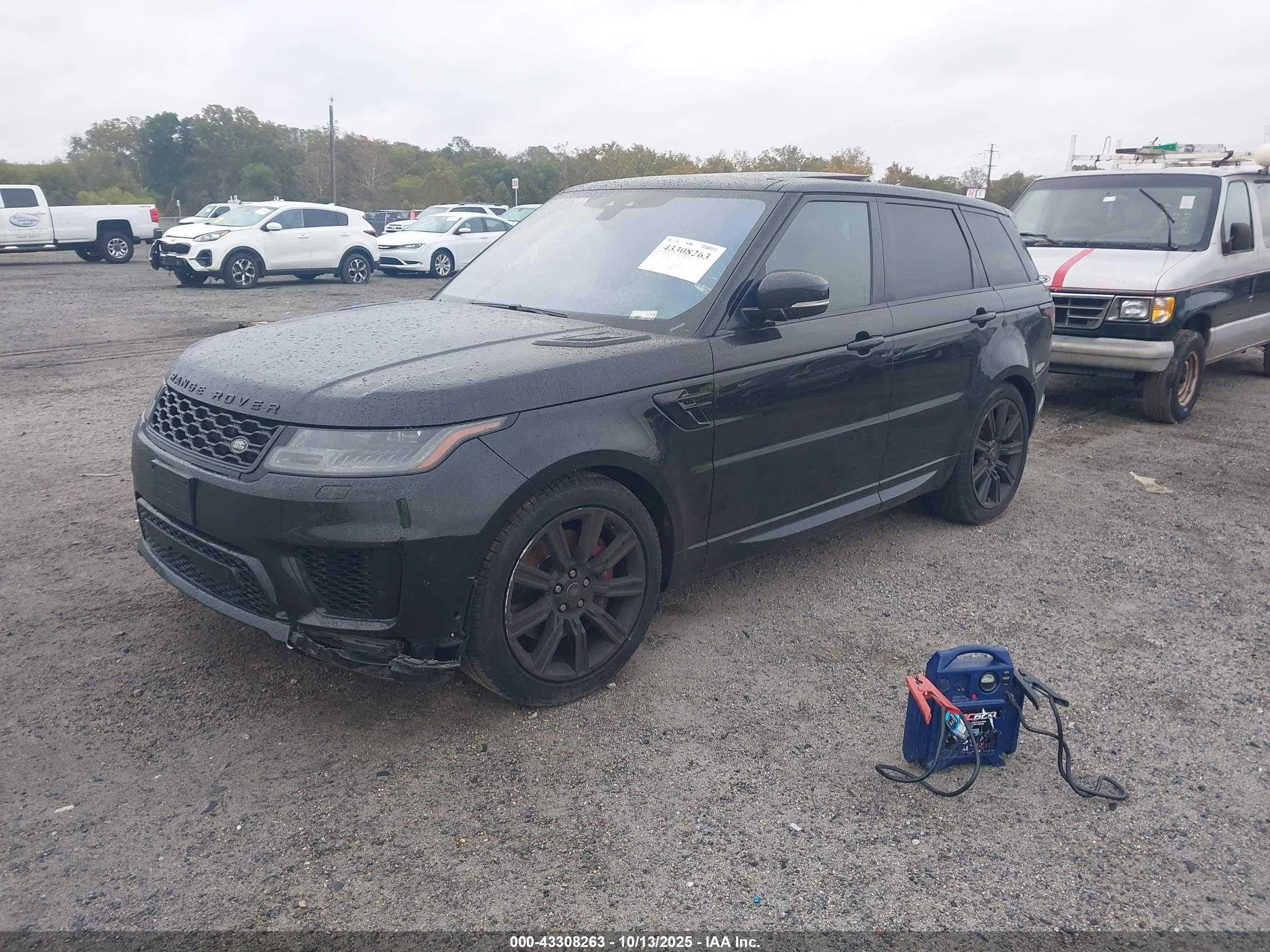 LAND ROVER image 2
