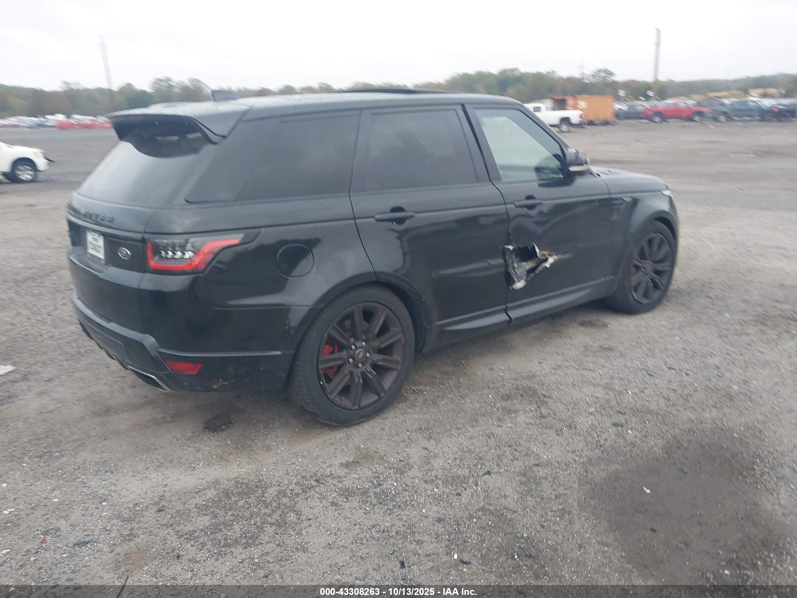 LAND ROVER image 4