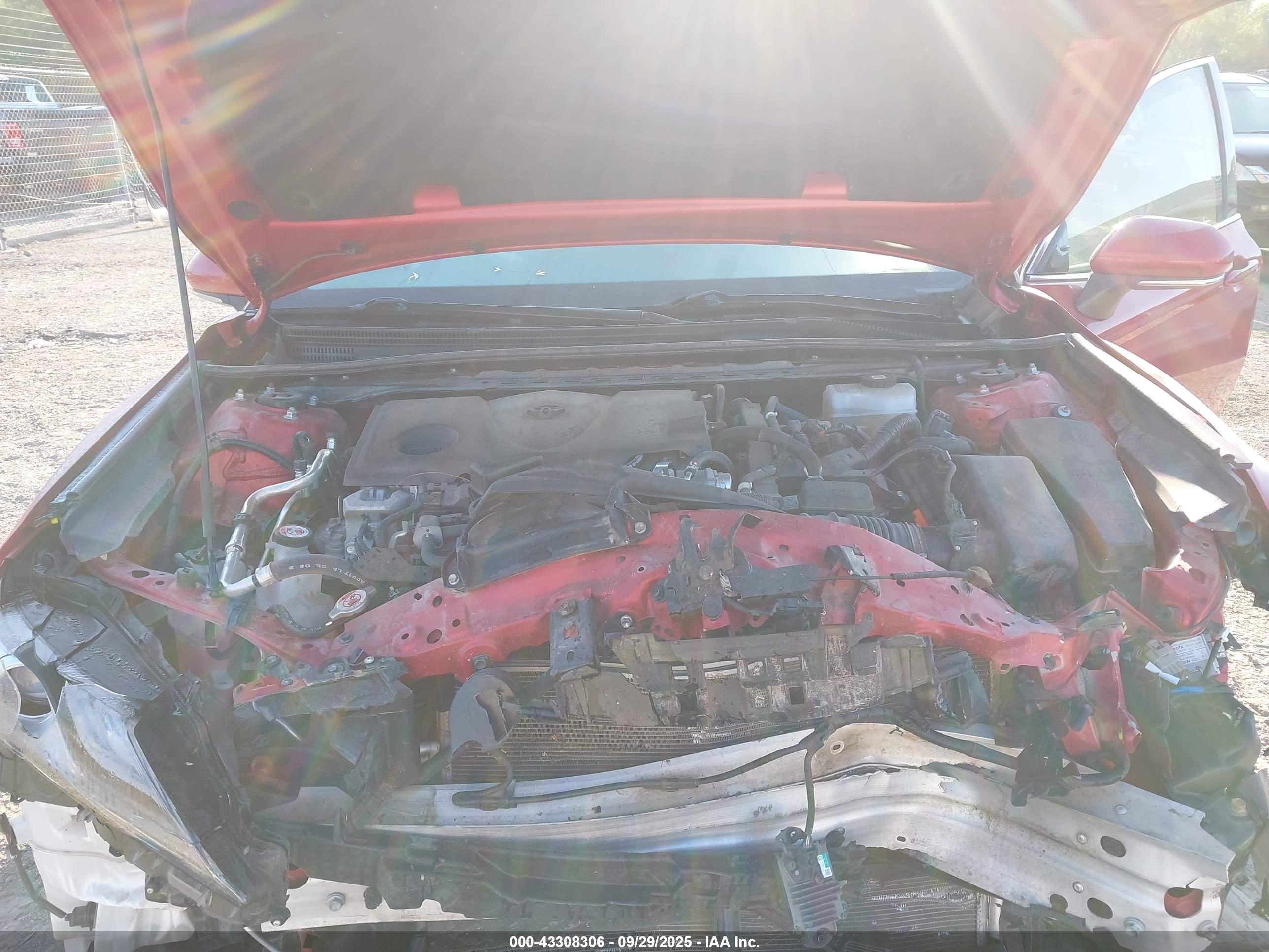 TOYOTA CAMRY image 10