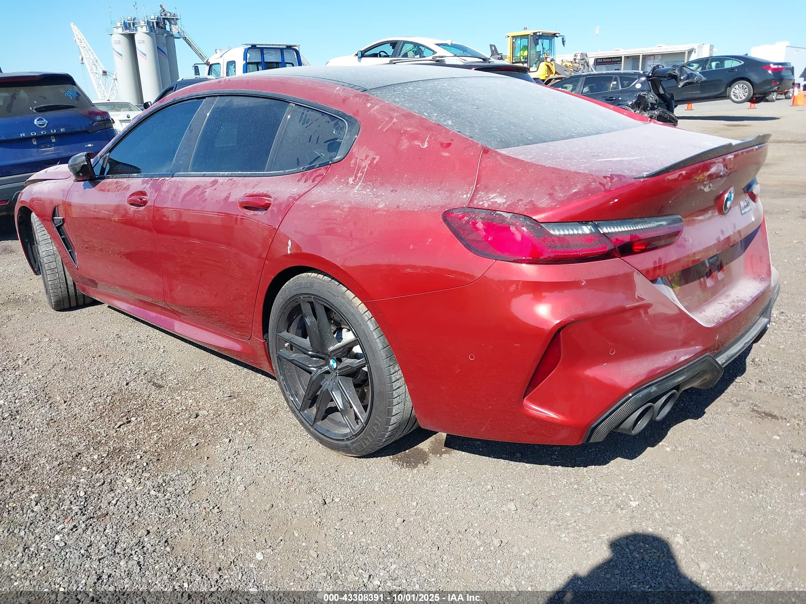 BMW M8 image 3