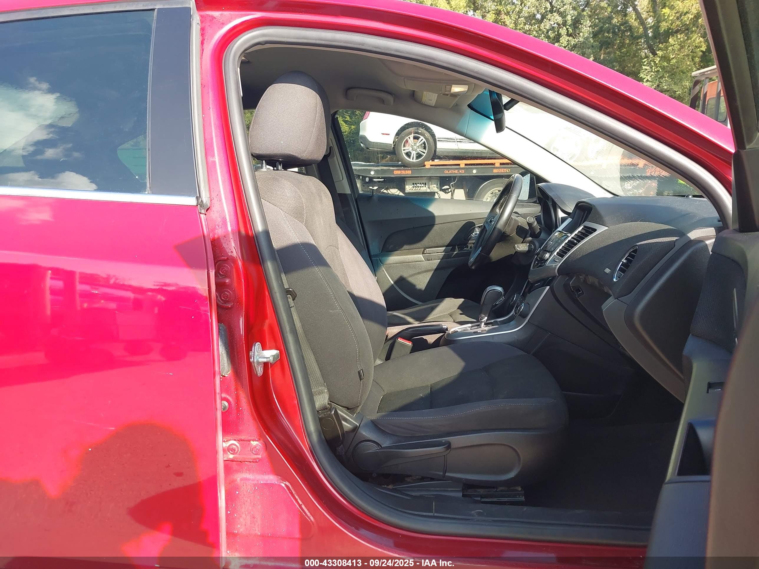 CHEVROLET CRUZE image 5