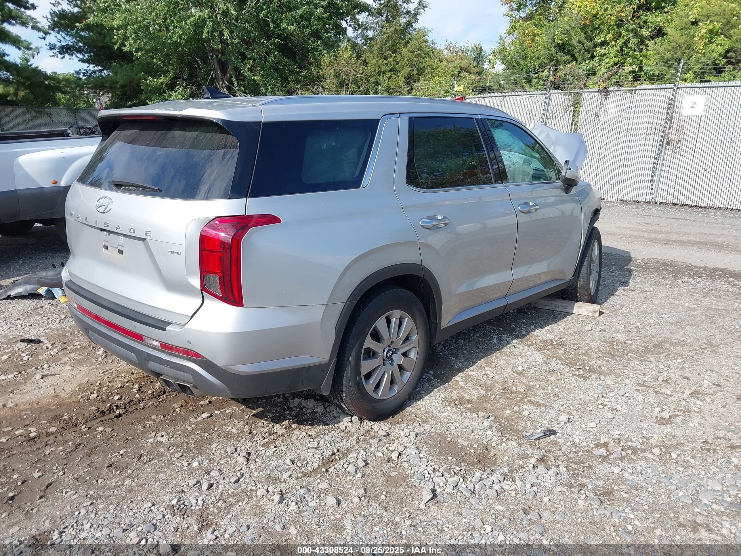 HYUNDAI PALISADE image 4