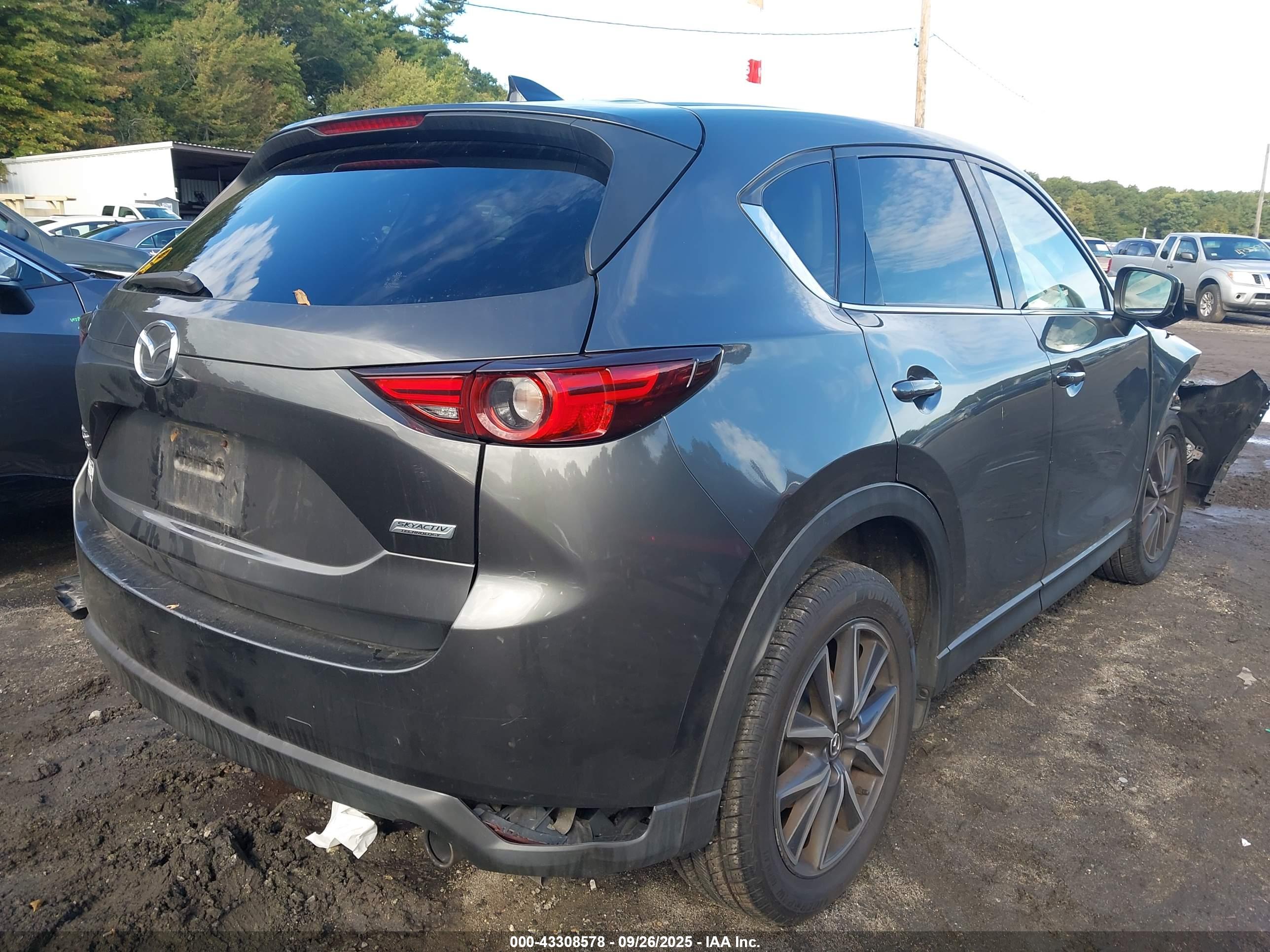 MAZDA CX-5 image 4