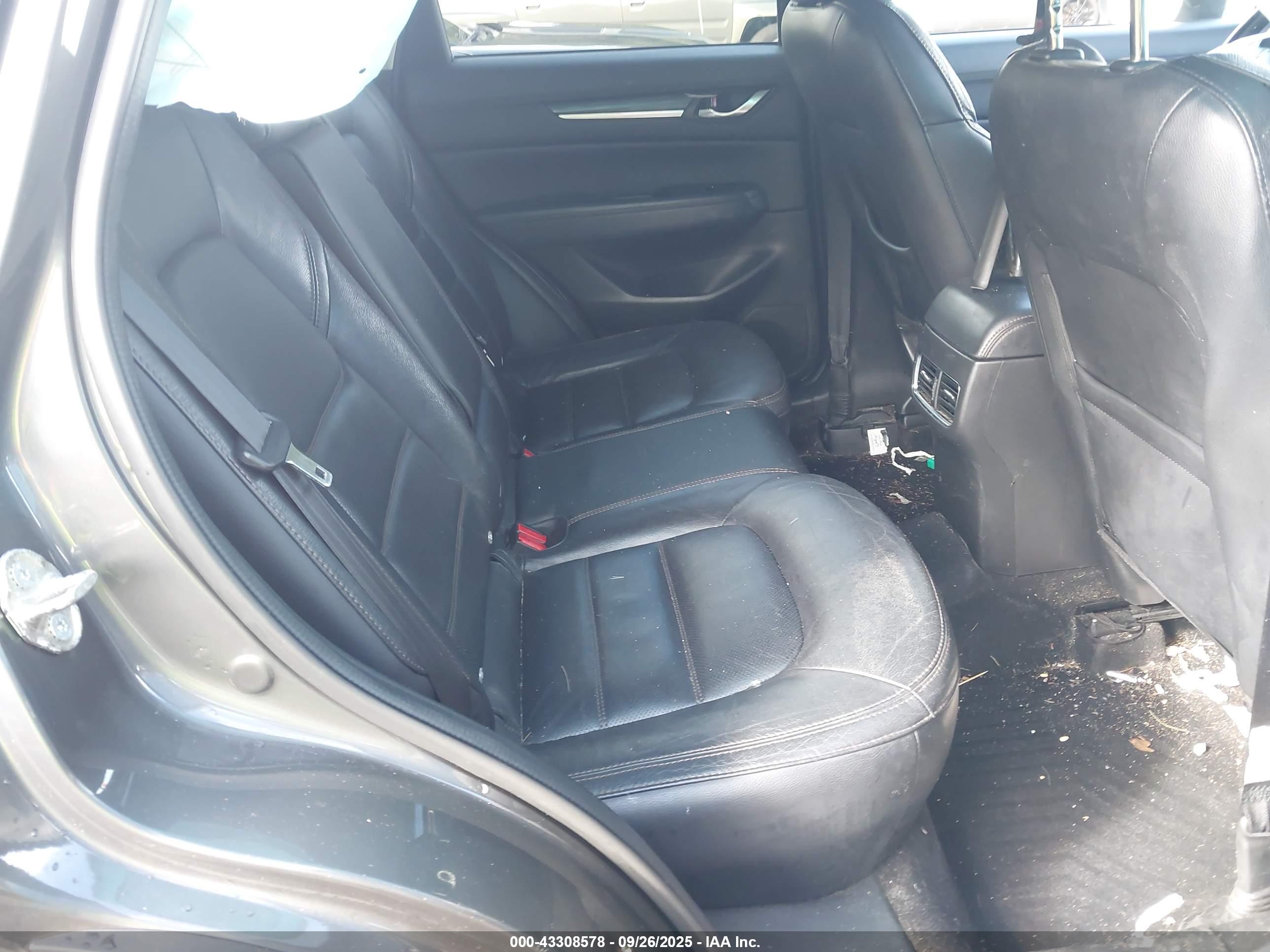 MAZDA CX-5 image 8