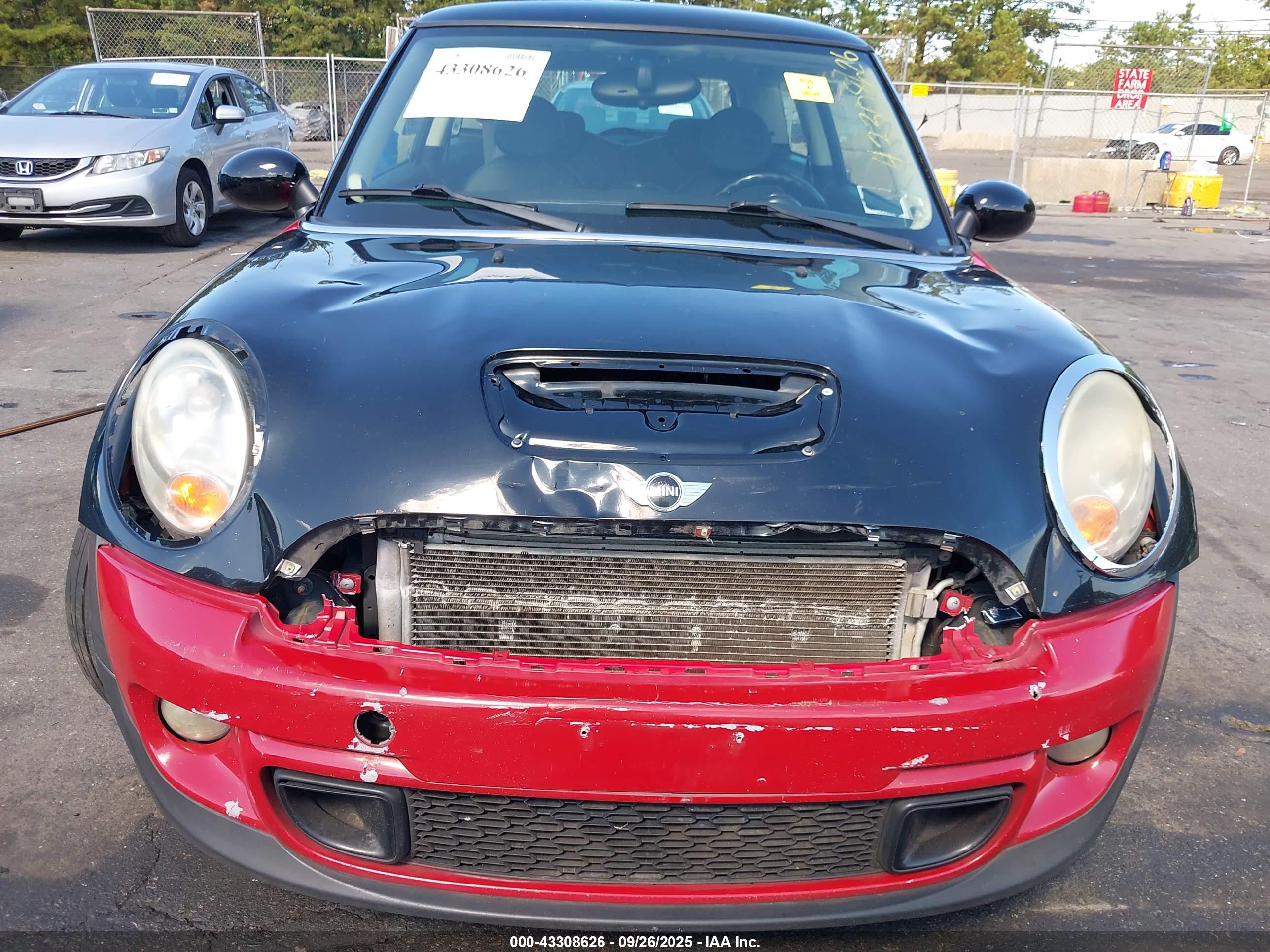 MINI COOPER image 6