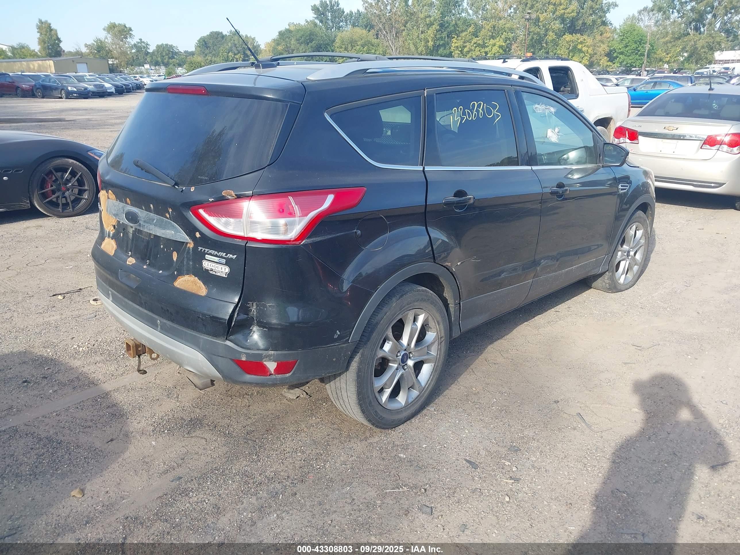 FORD ESCAPE image 4