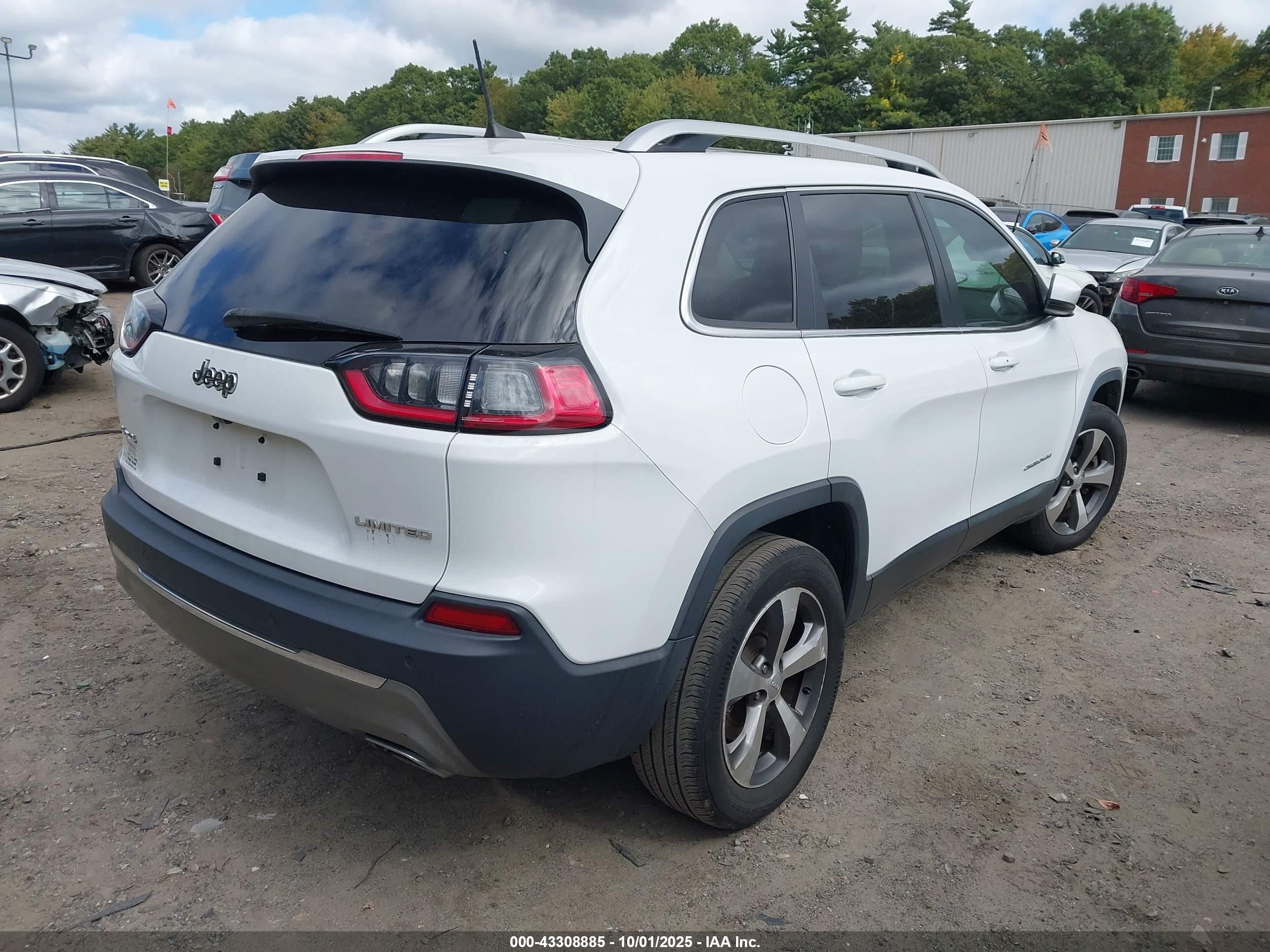 JEEP CHEROKEE image 4