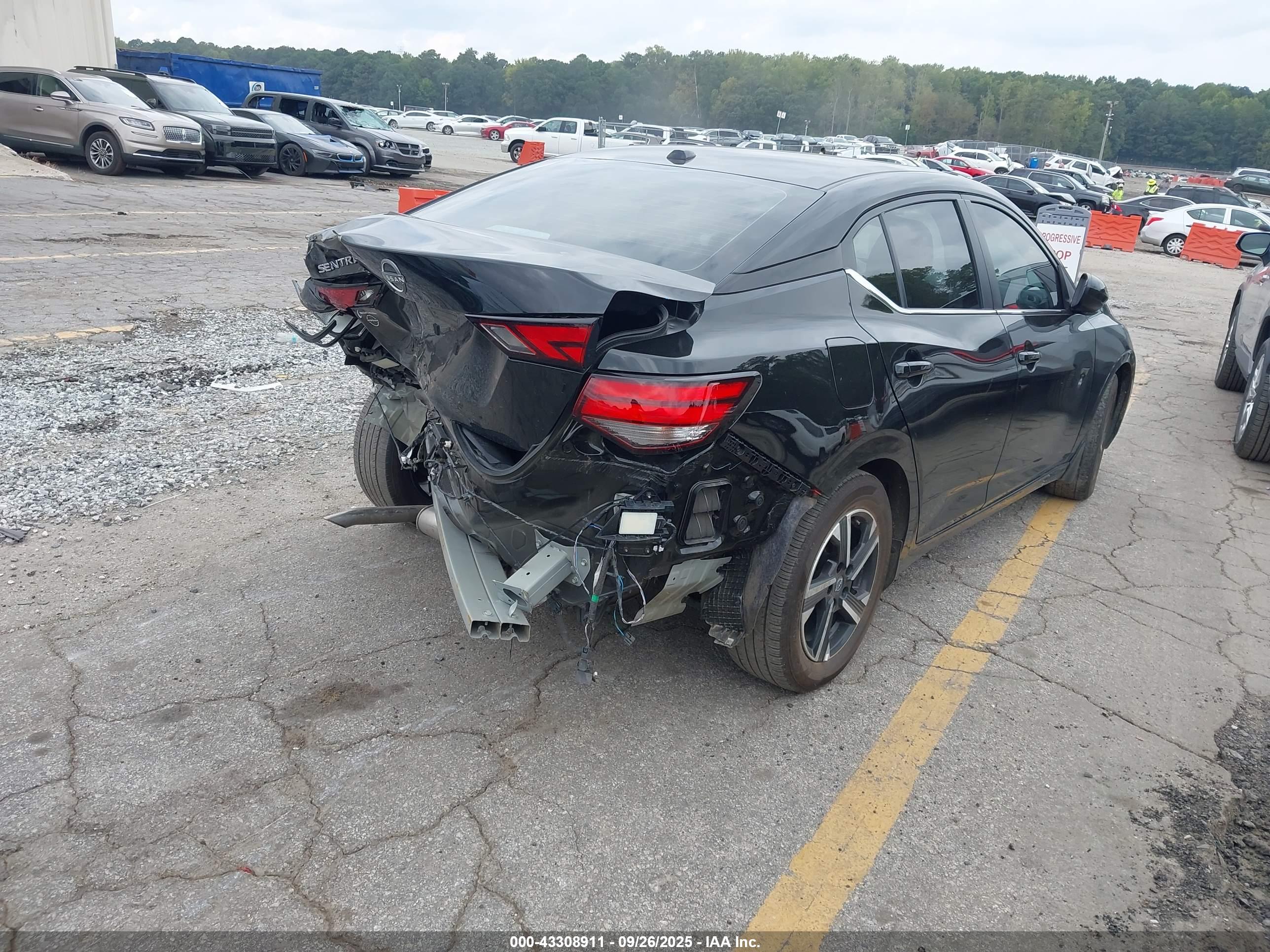NISSAN SENTRA image 4