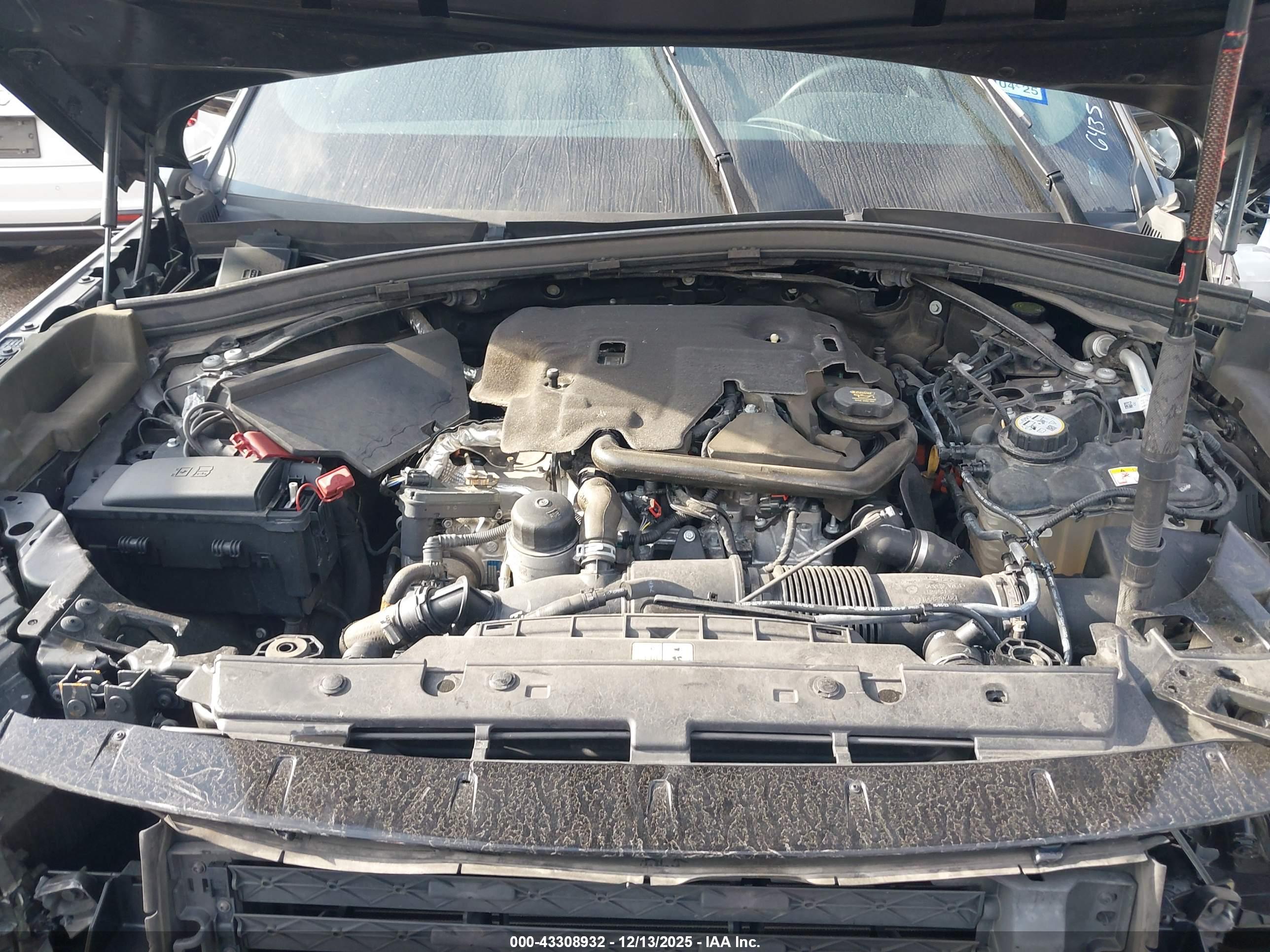LAND ROVER image 10