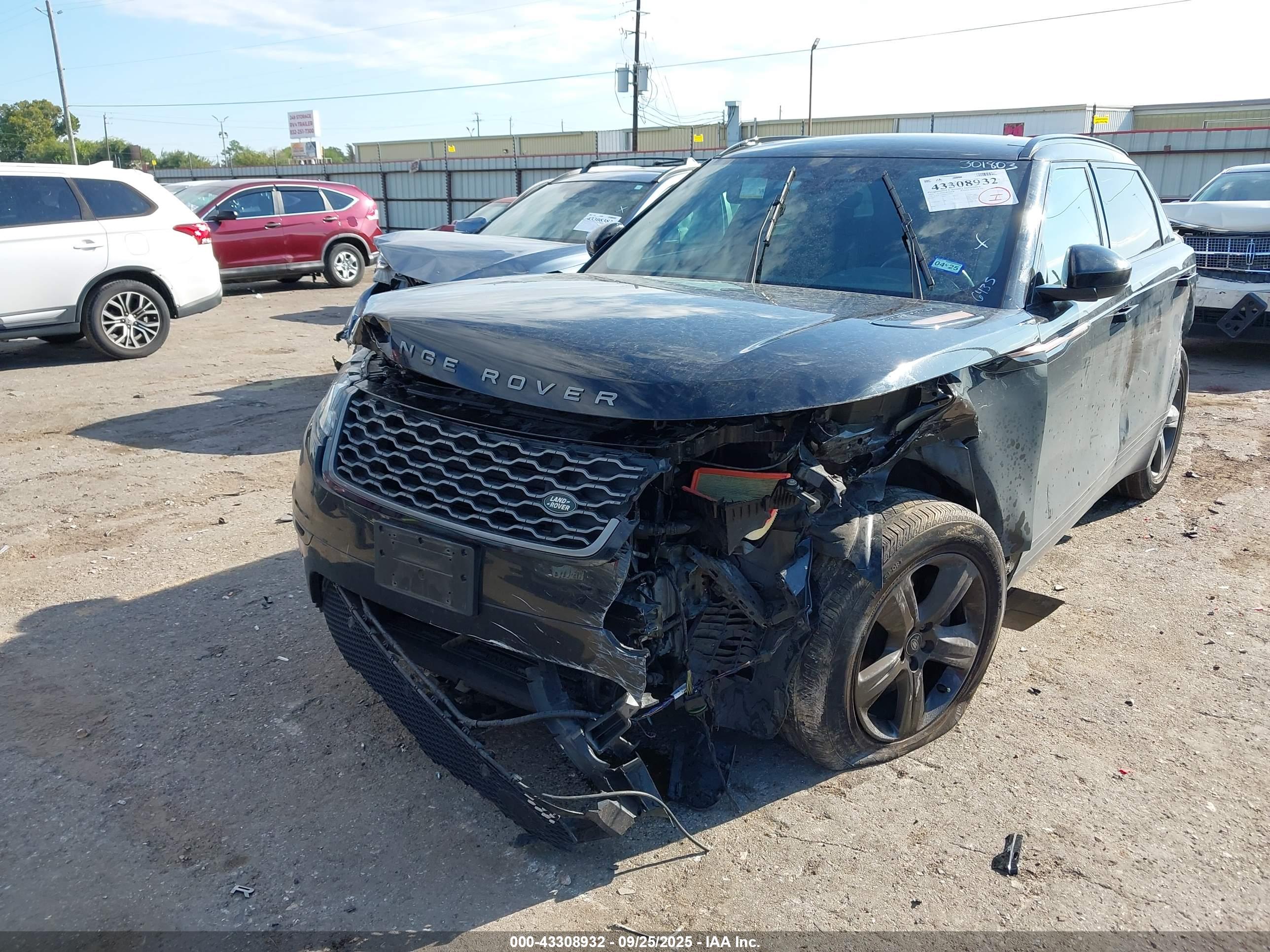 LAND ROVER image 2