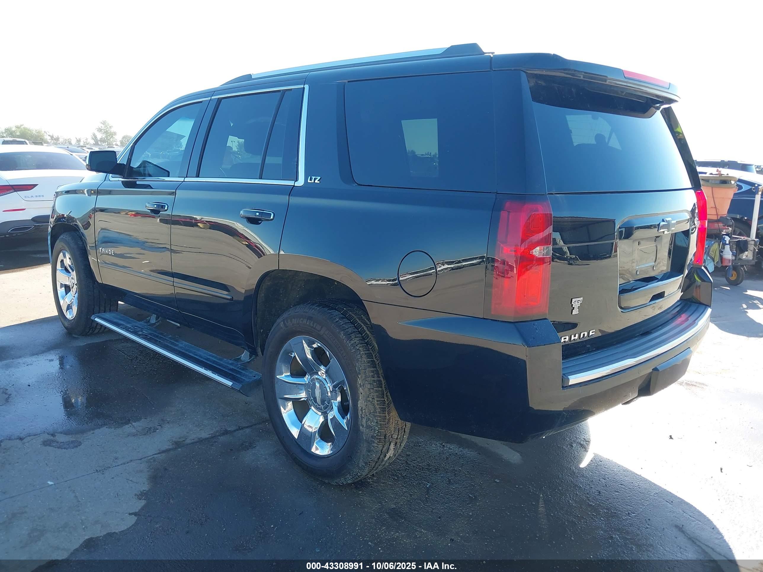 CHEVROLET TAHOE image 3