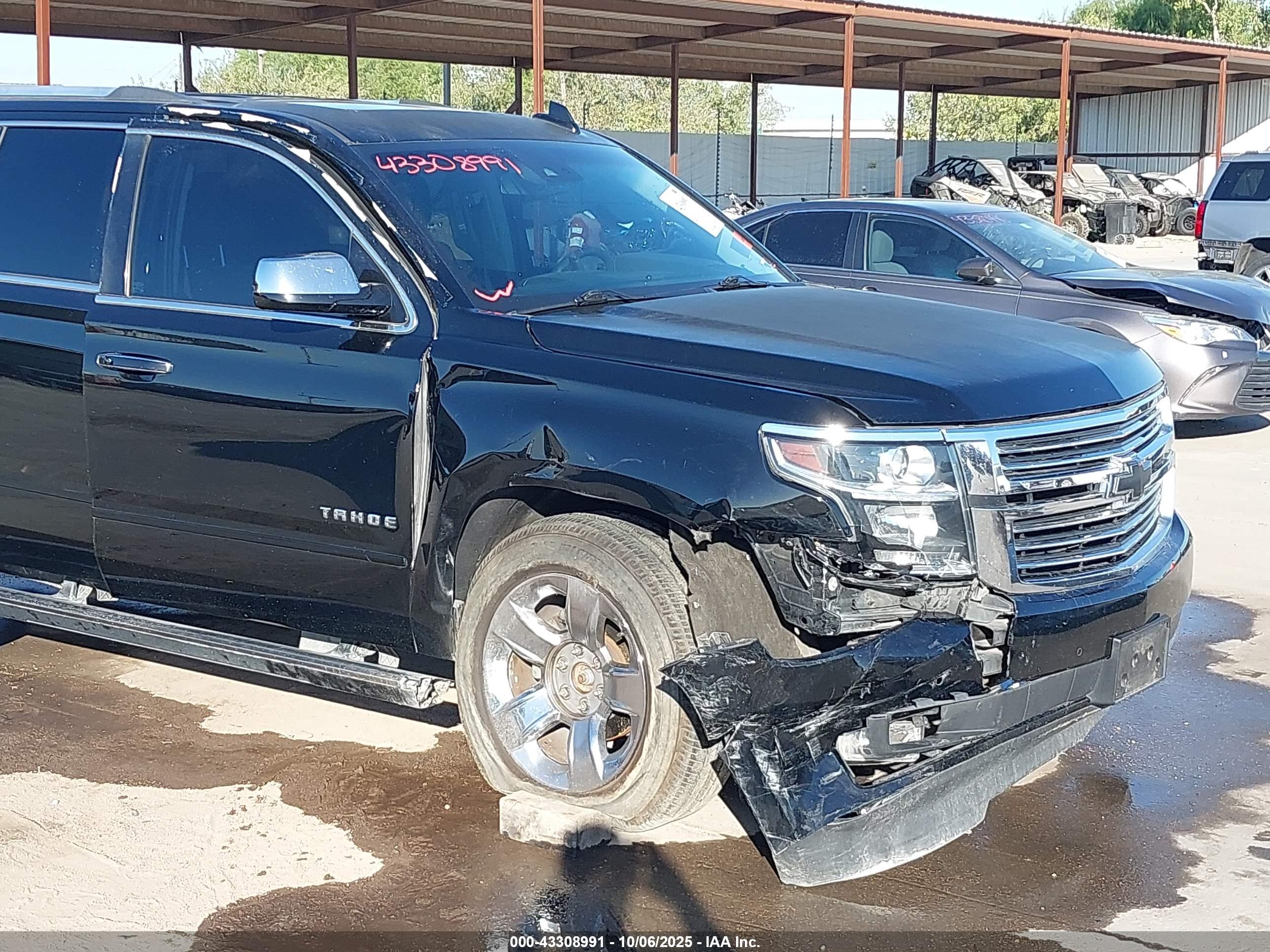CHEVROLET TAHOE image 6
