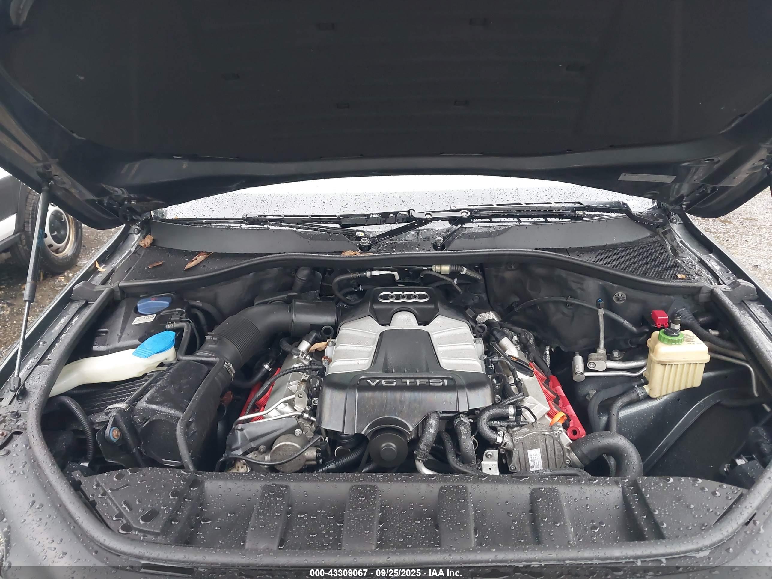 AUDI Q7 image 10