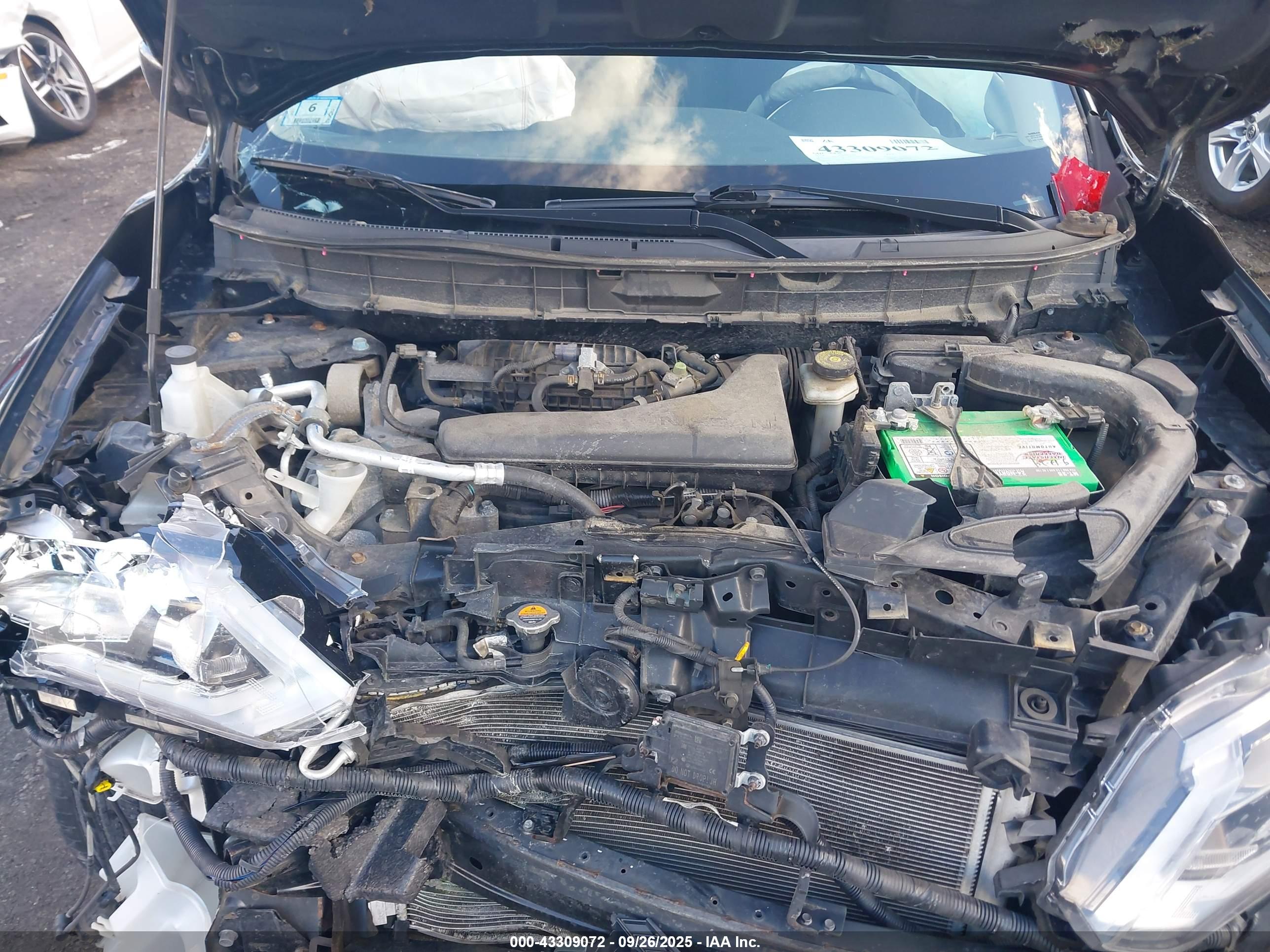 NISSAN ROGUE image 10