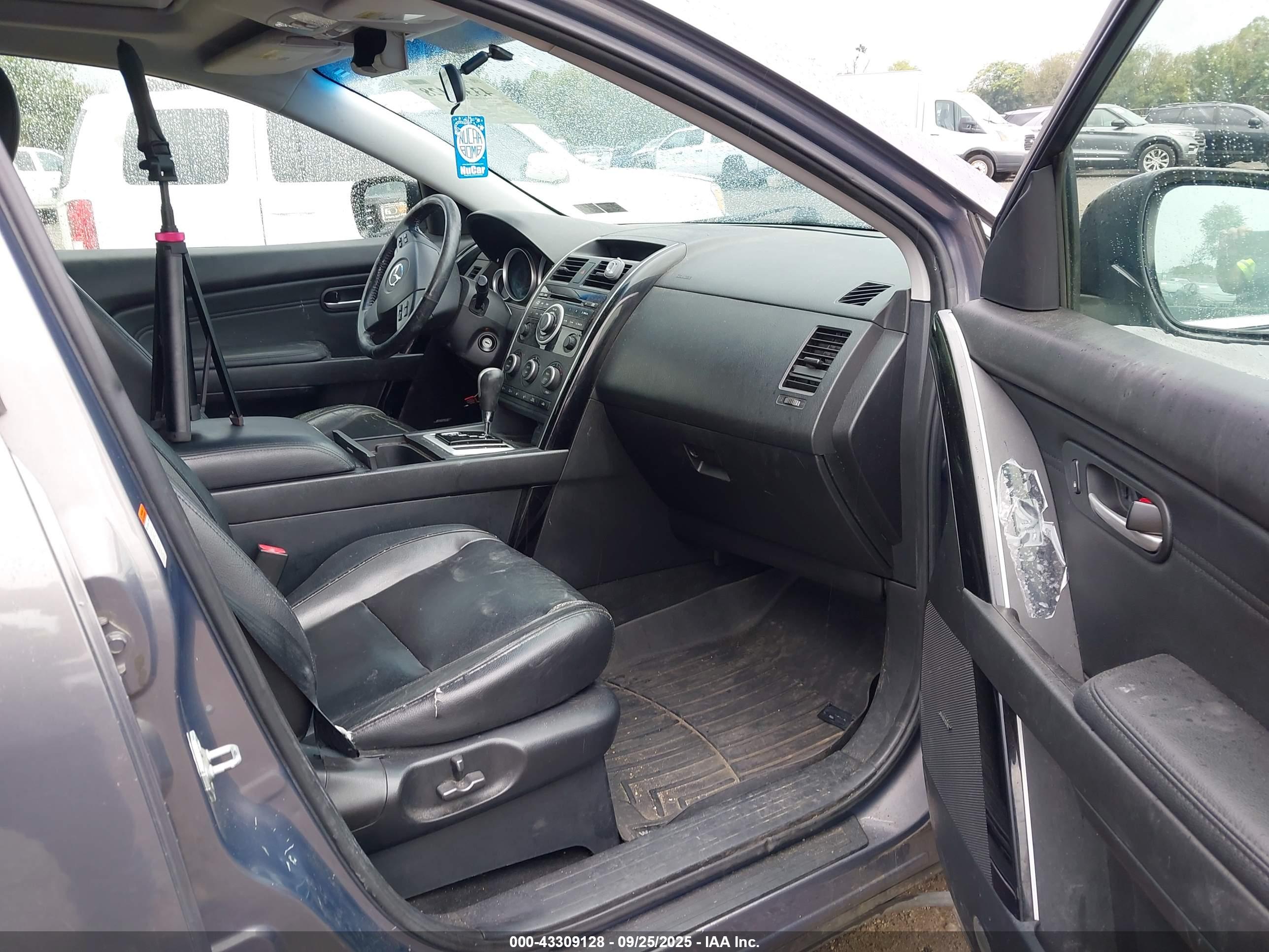 MAZDA CX-9 image 5