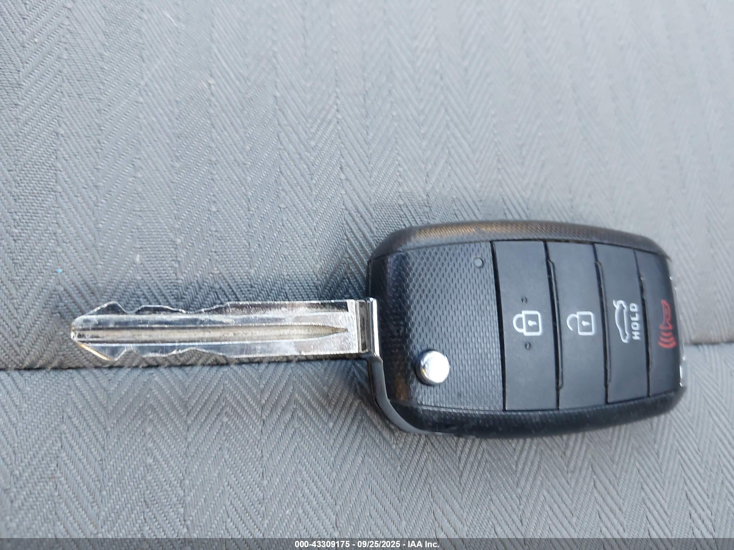 KIA FORTE image 11