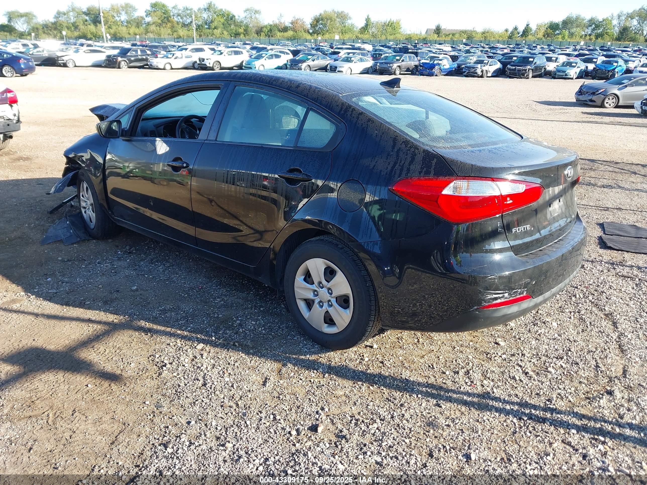 KIA FORTE image 3