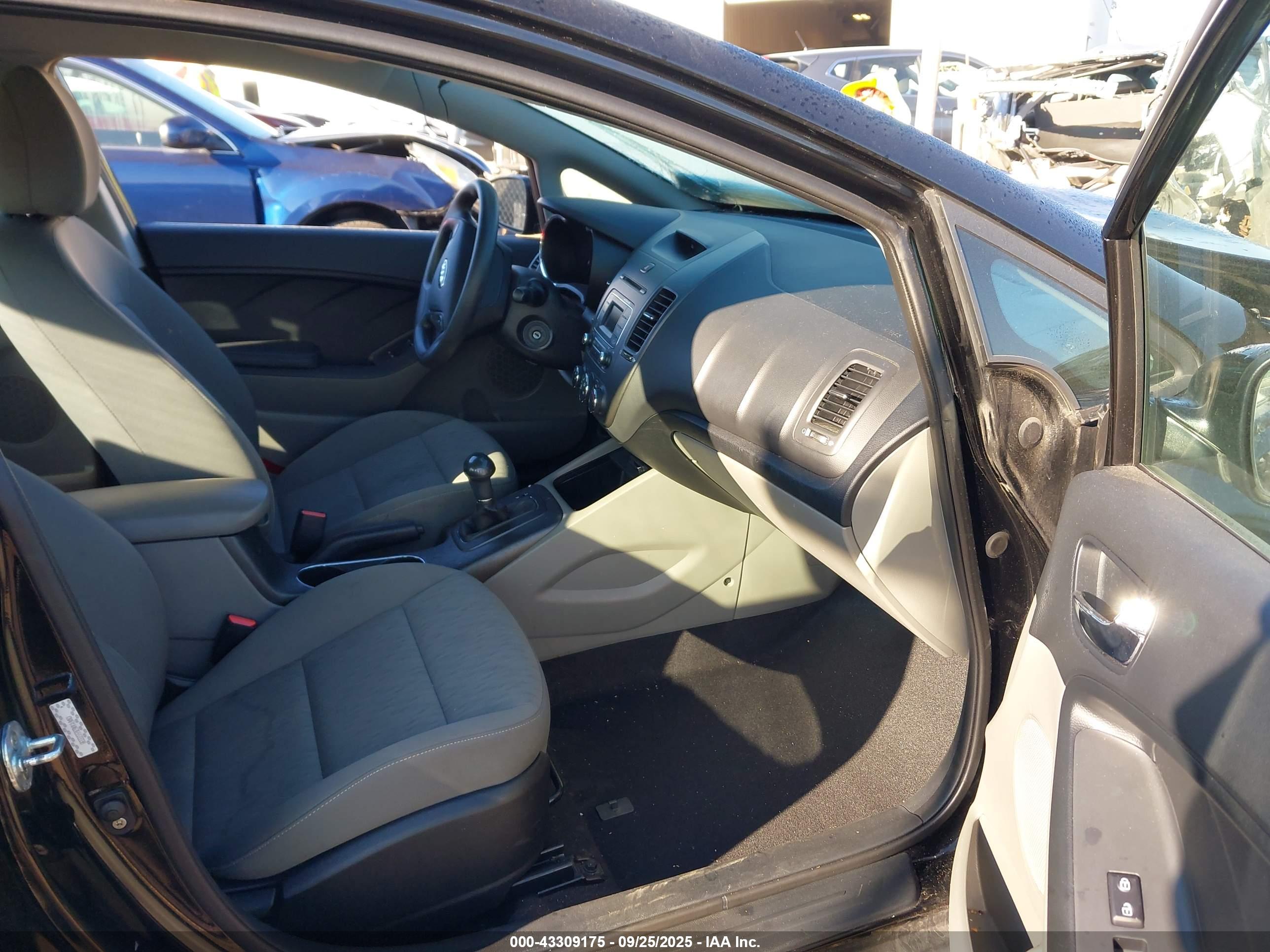 KIA FORTE image 5
