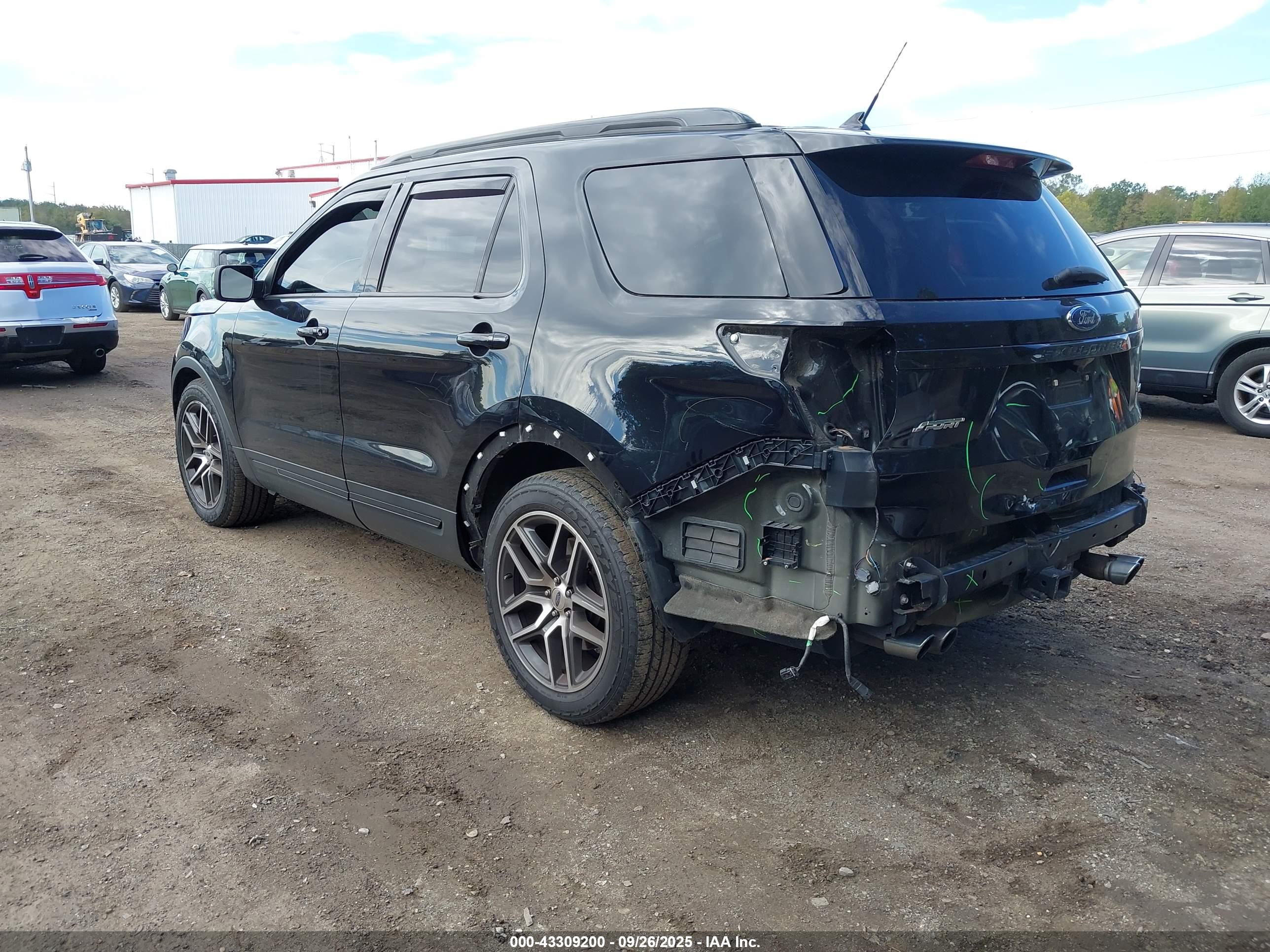 FORD EXPLORER image 3