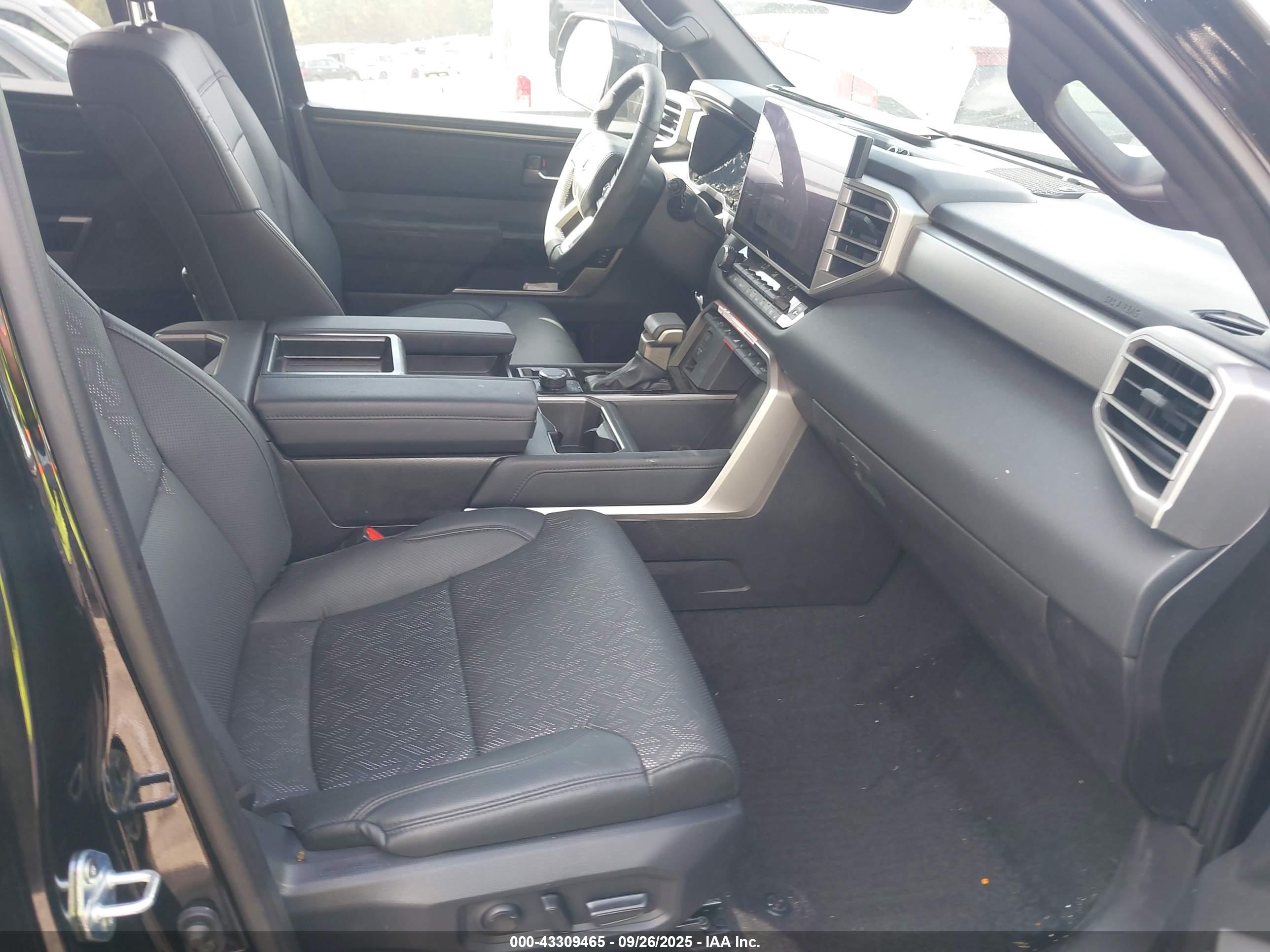 TOYOTA TUNDRA image 5