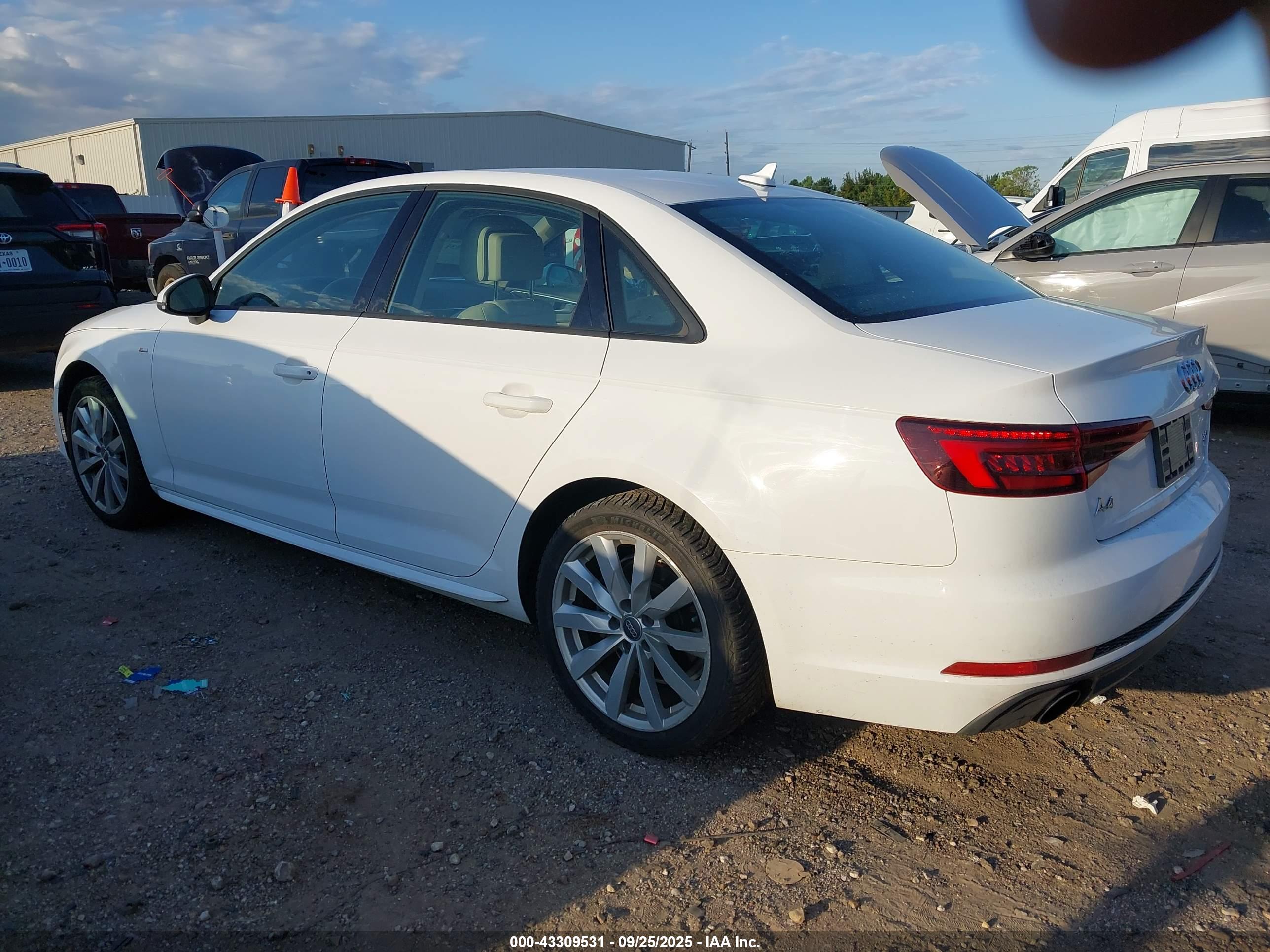 AUDI A4 image 3