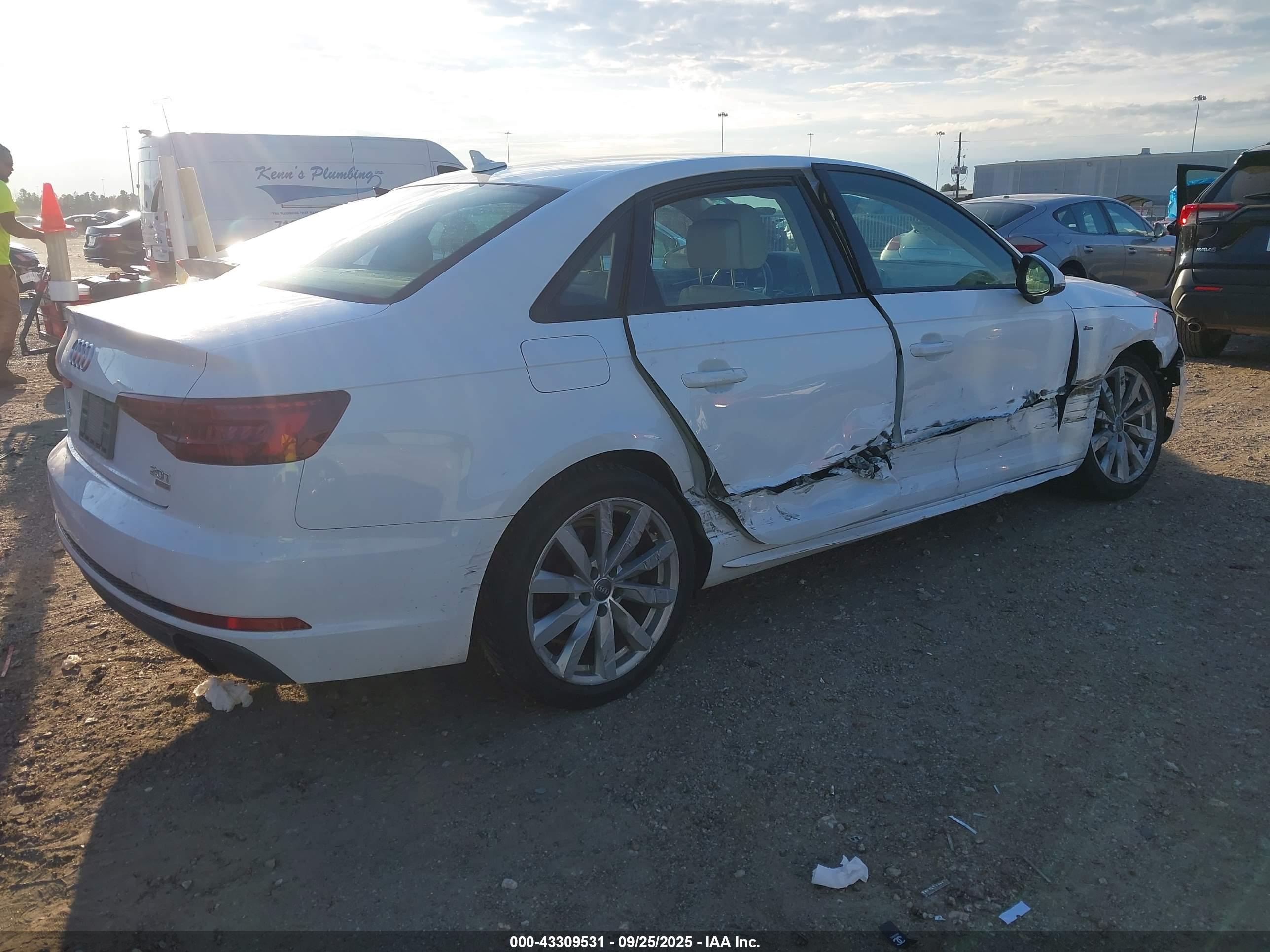 AUDI A4 image 4
