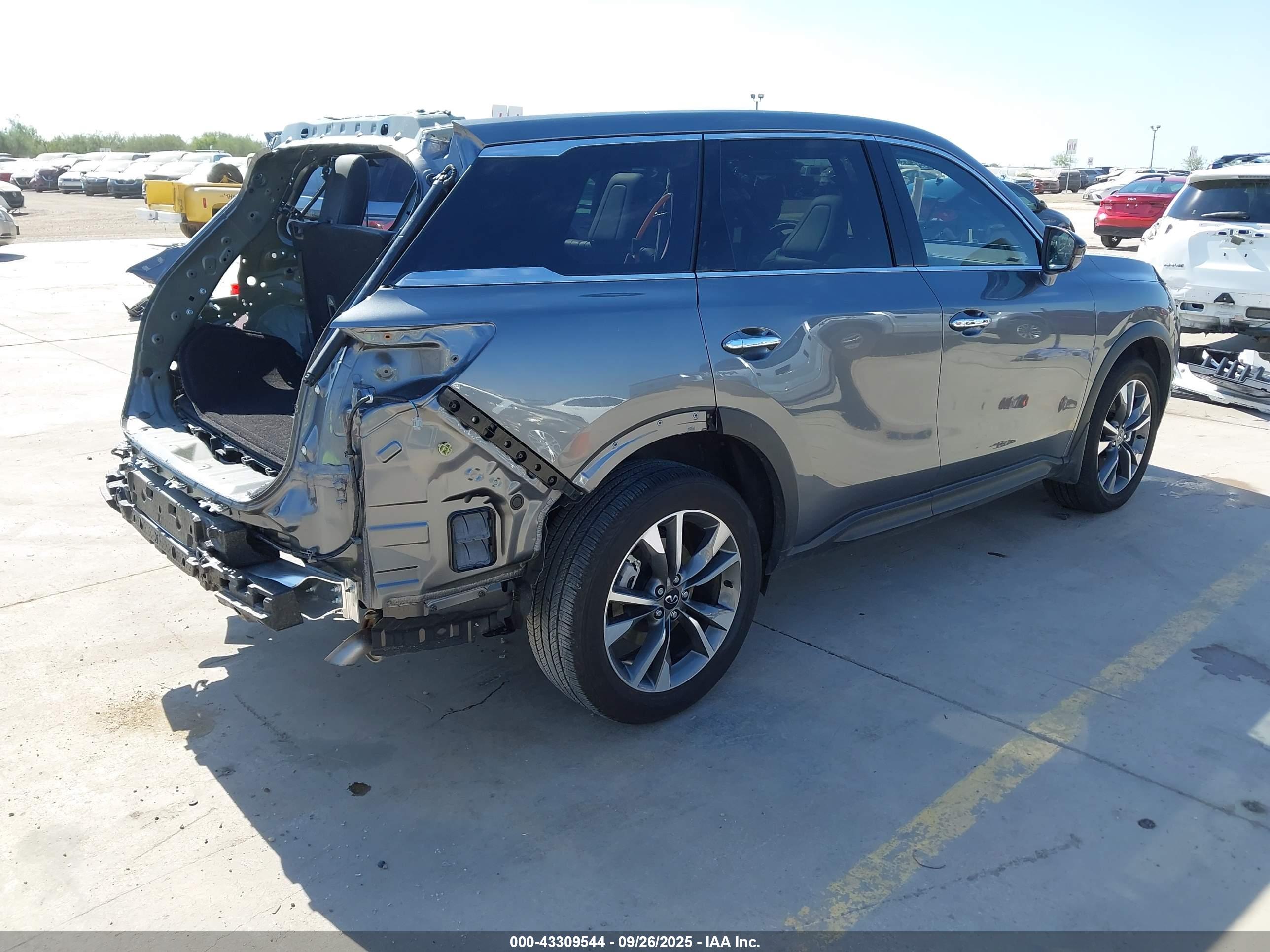 INFINITI QX60 image 4