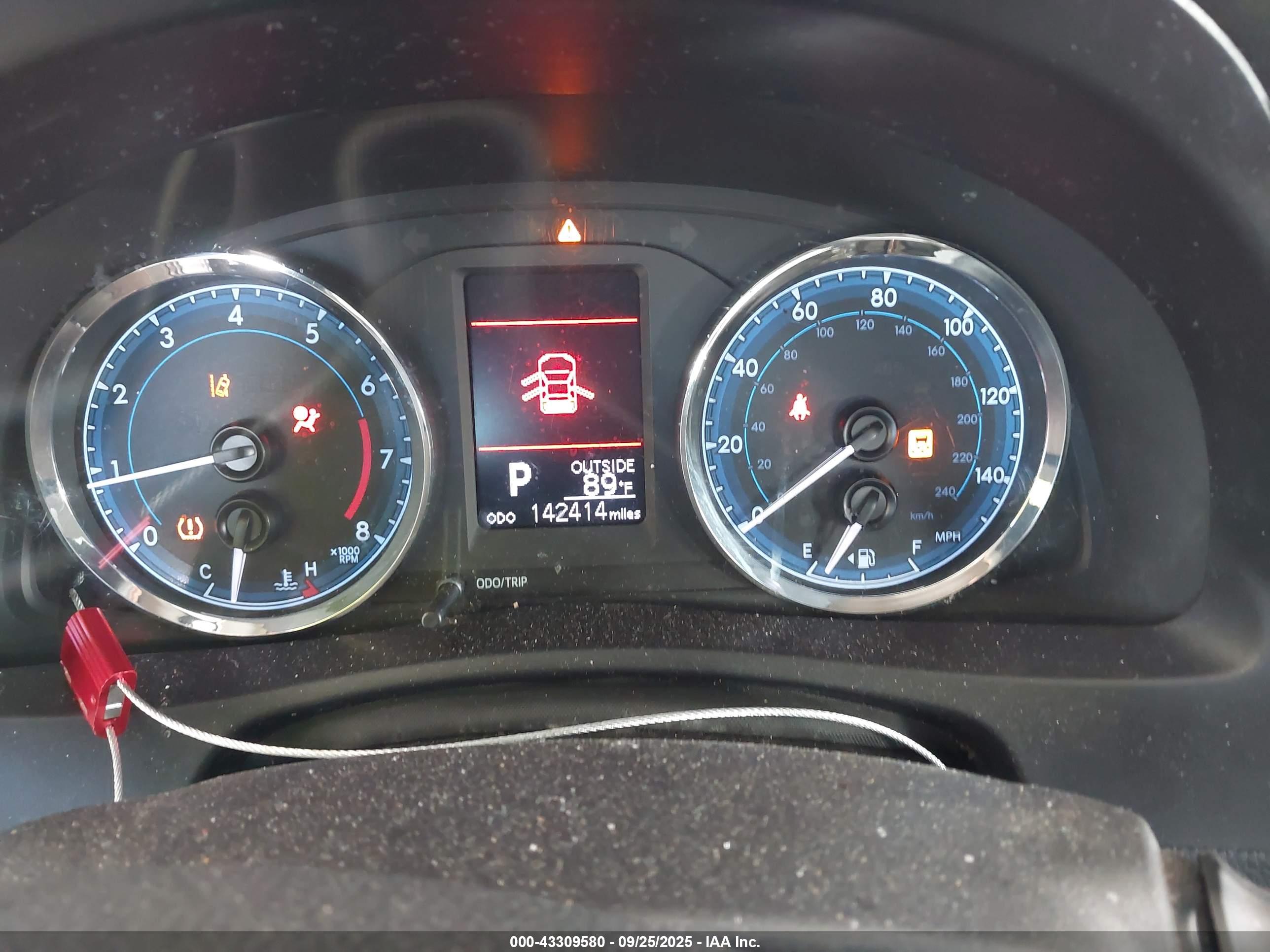 TOYOTA COROLLA image 7