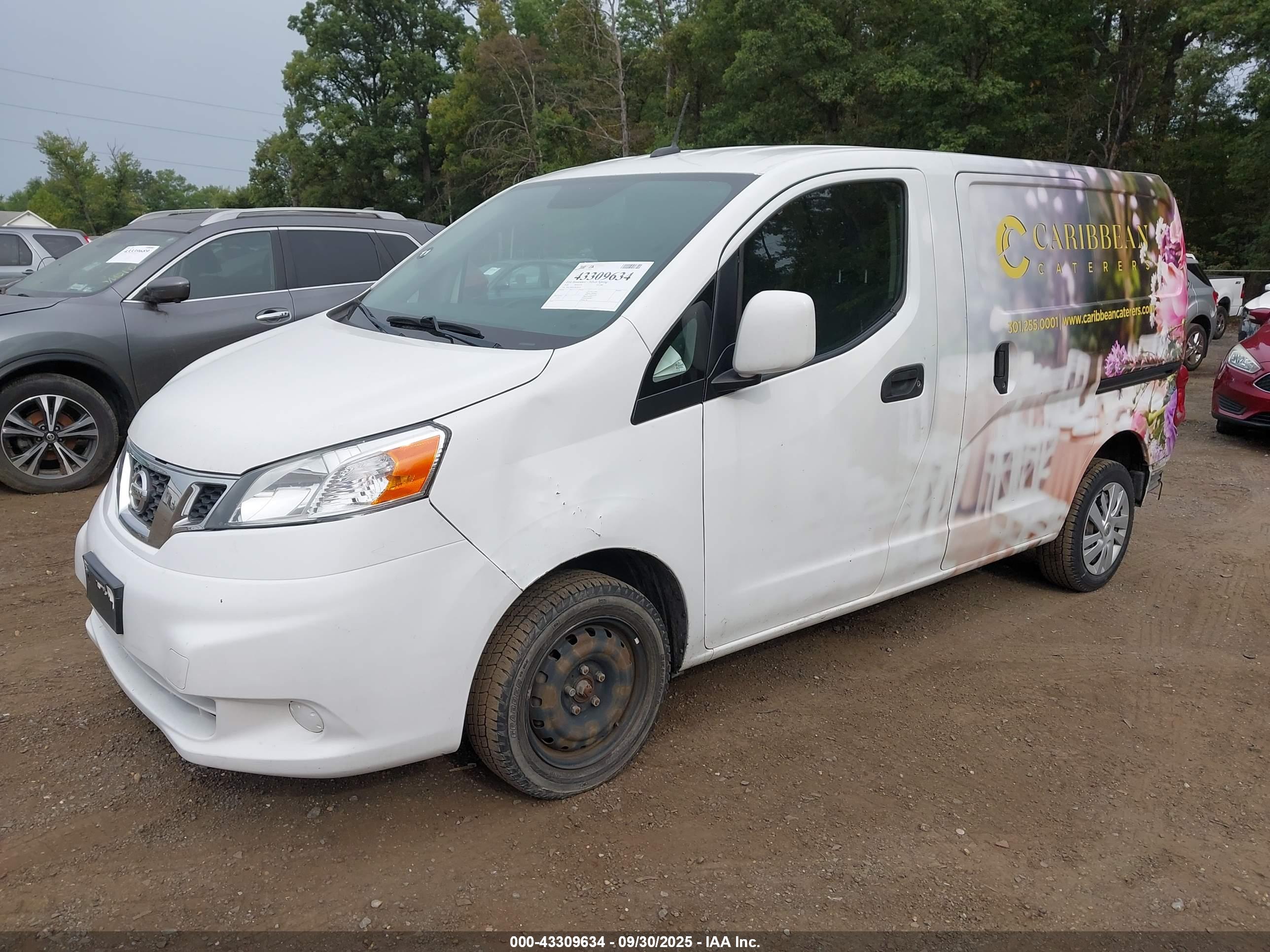 NISSAN NV200 image 2