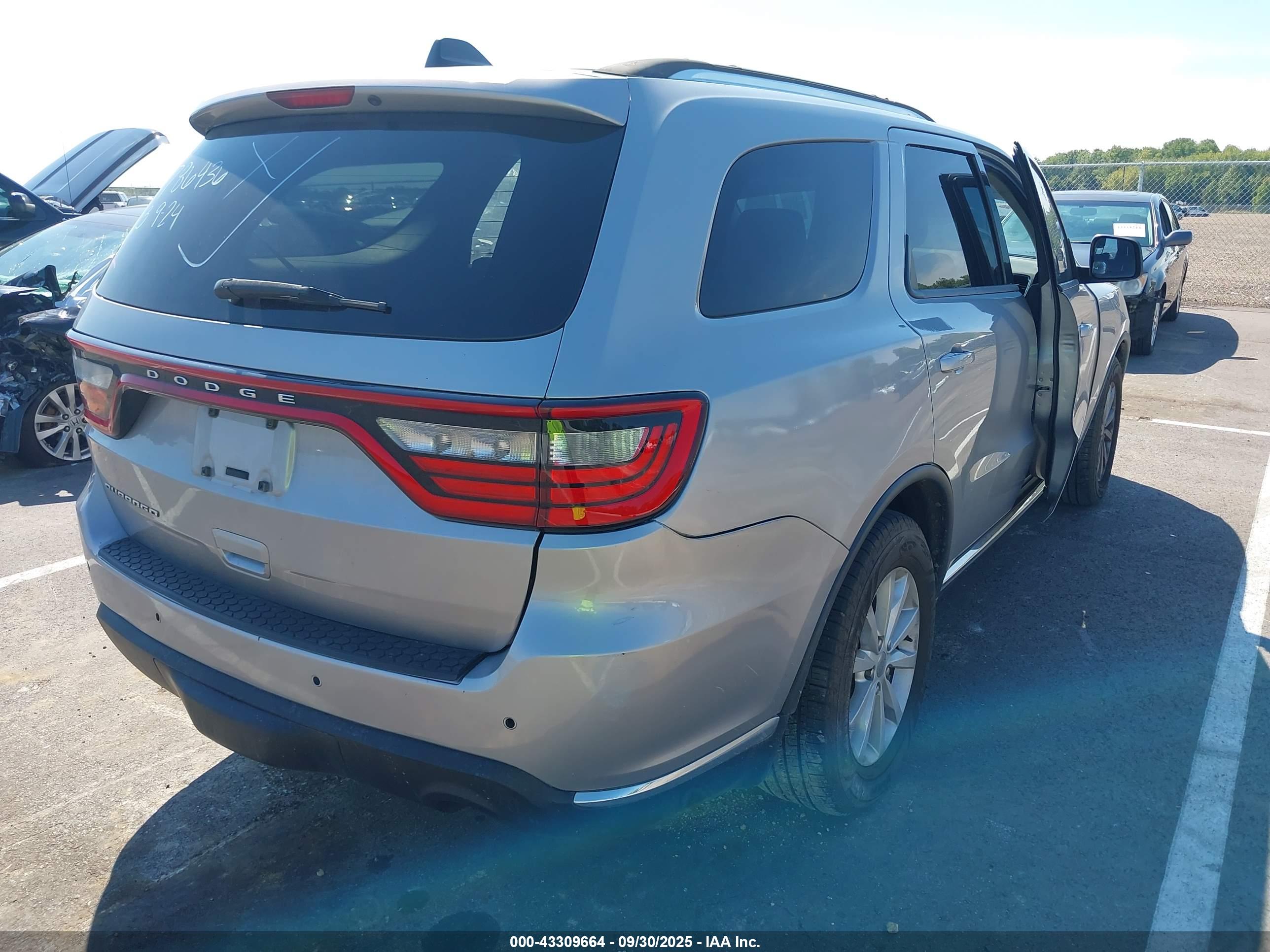 DODGE DURANGO image 4