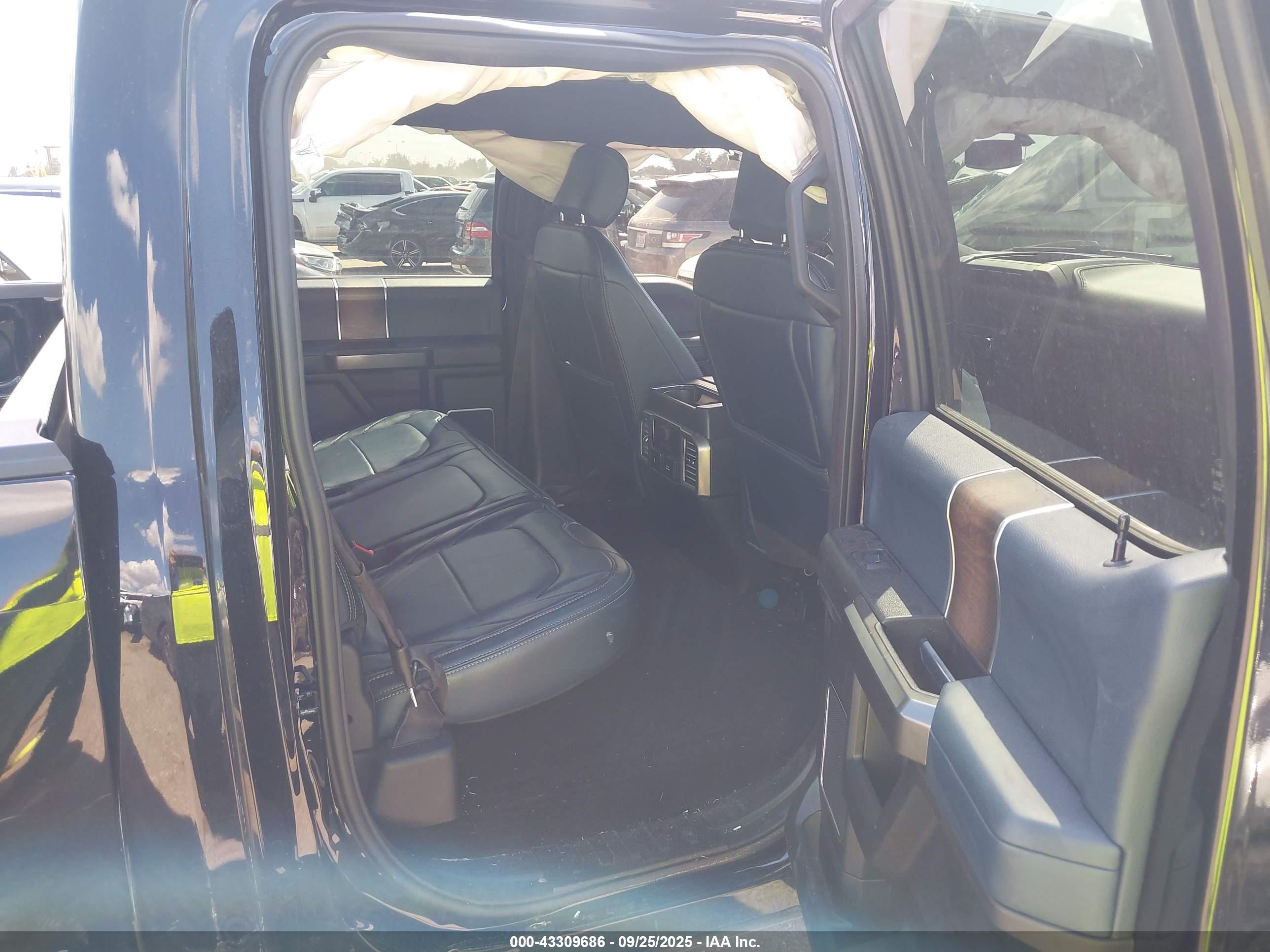 FORD F-150 image 8