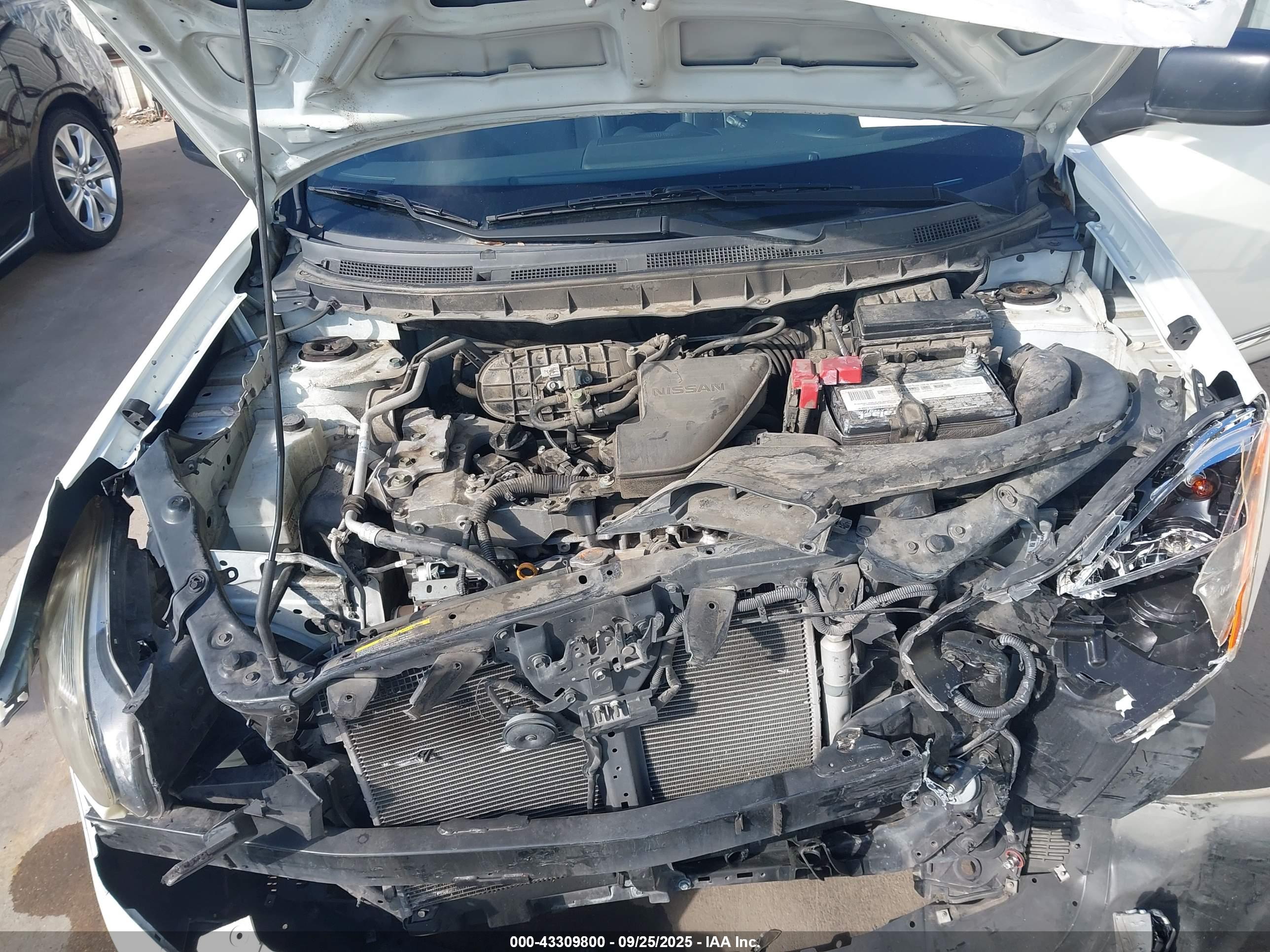 NISSAN ROGUE image 10