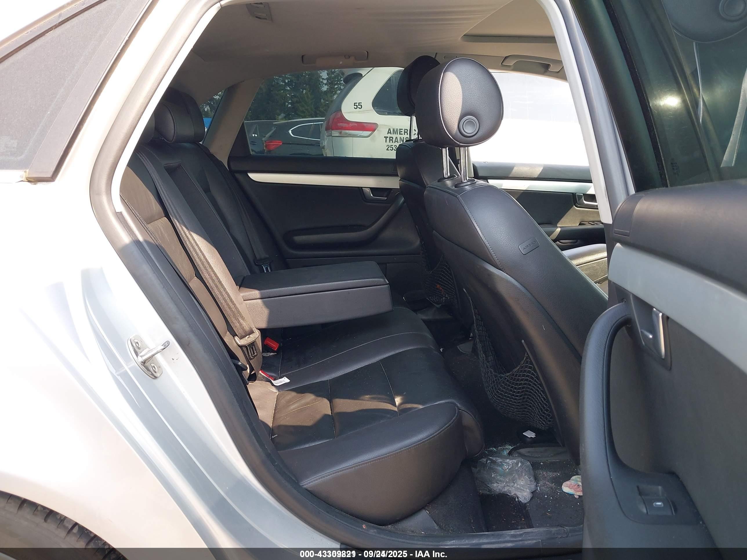 AUDI A4 image 8