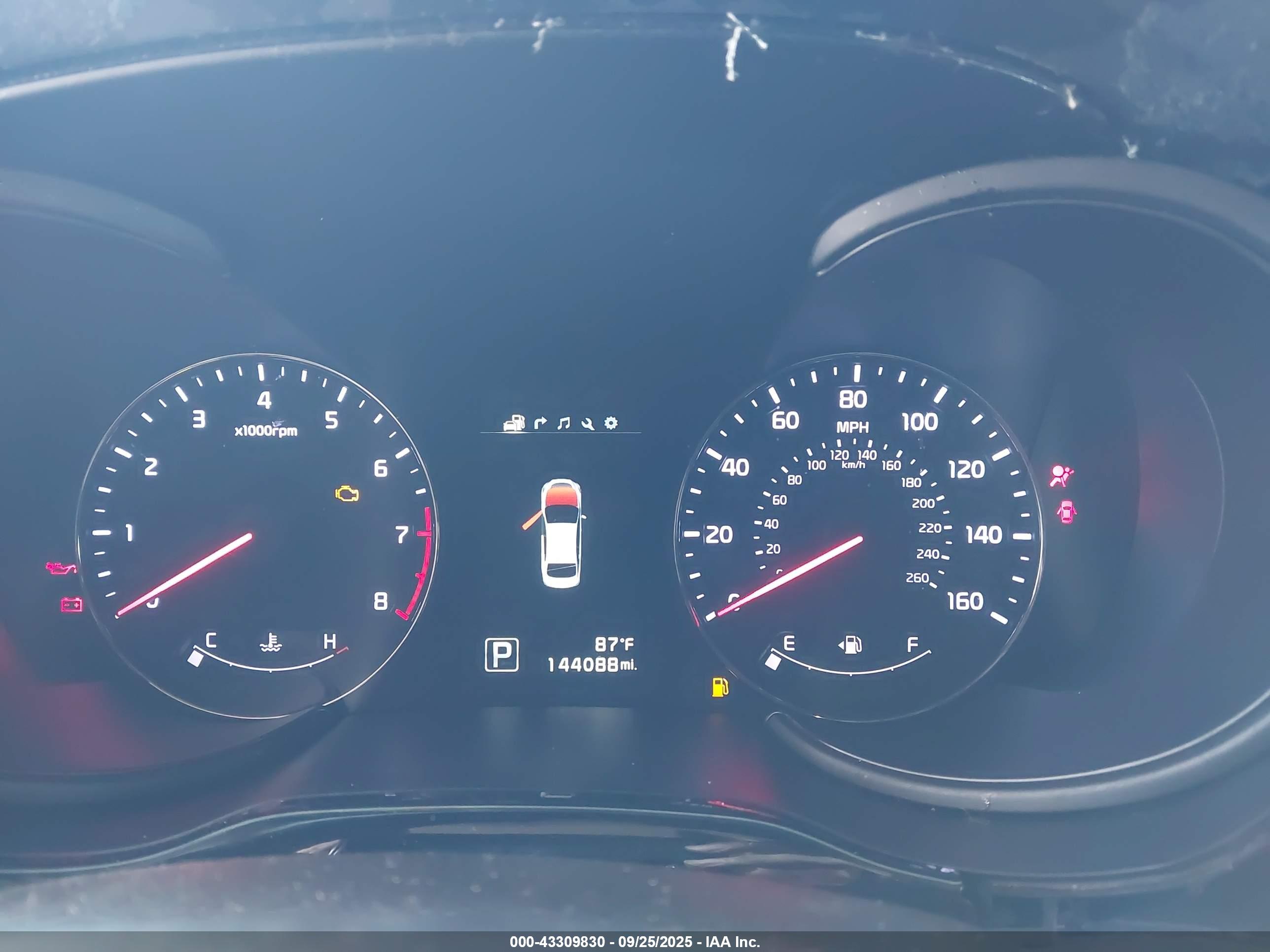 KIA K900 image 7