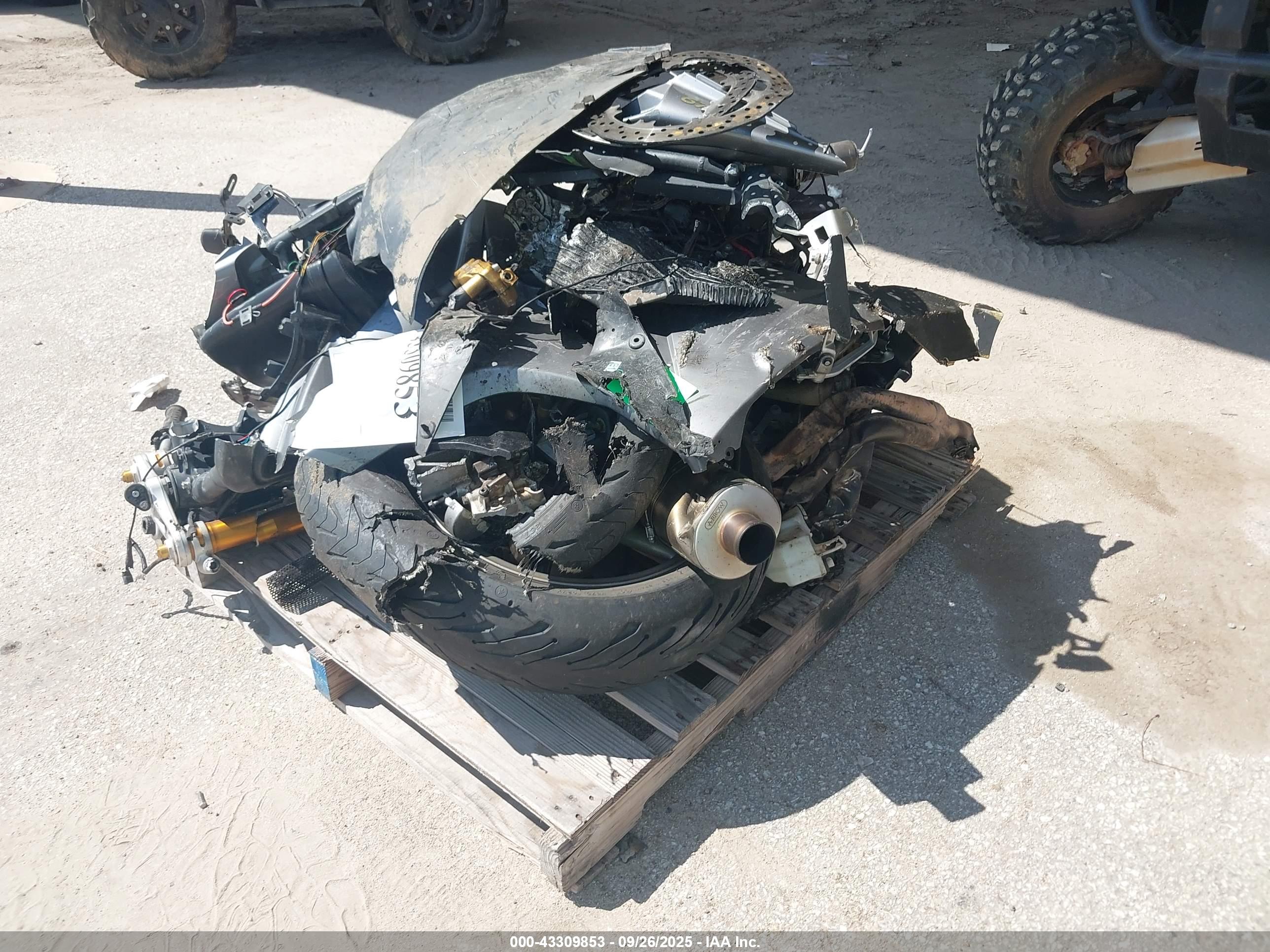 TRIUMPH MOTORCYCLE image 2