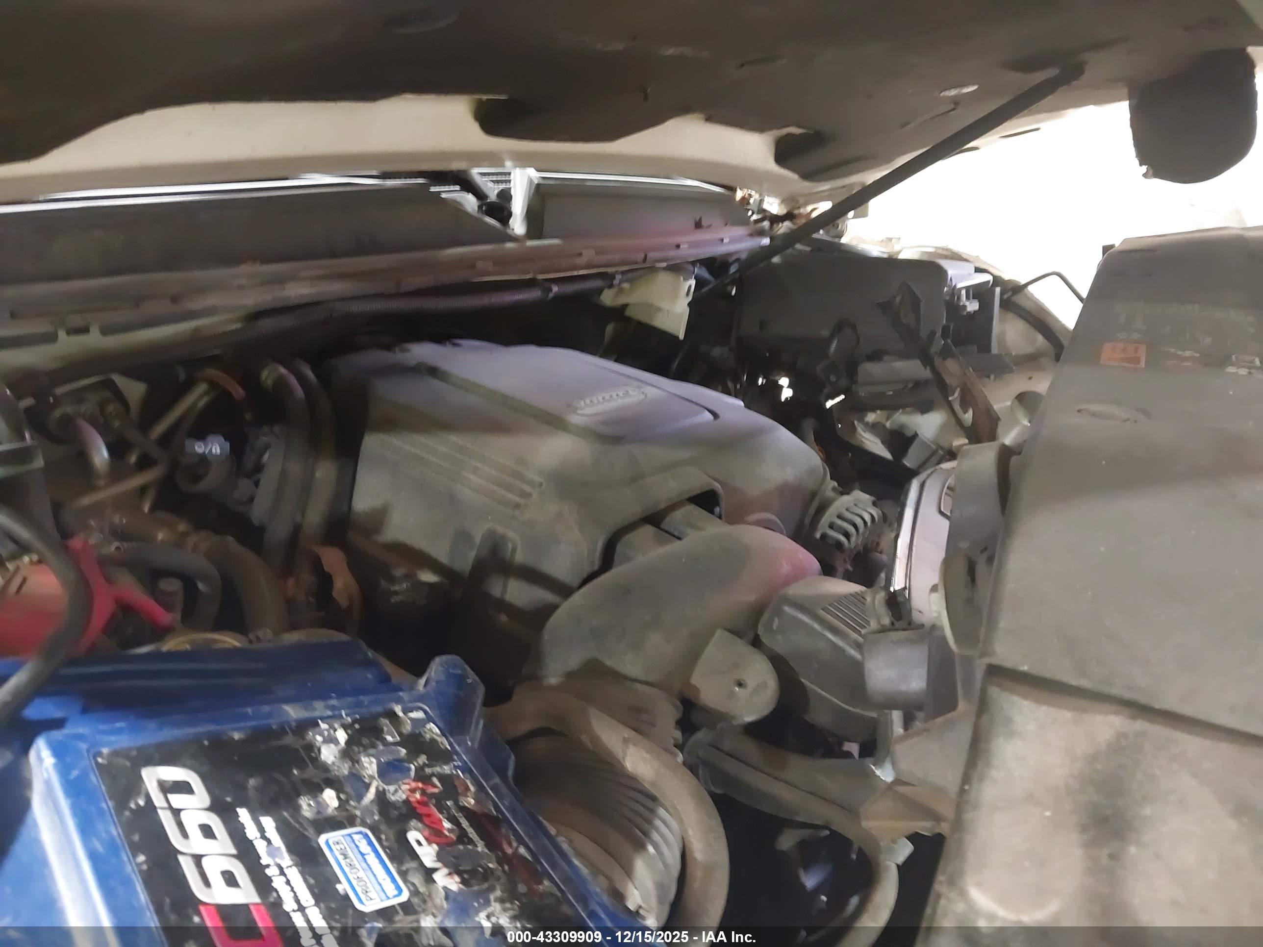 CHEVROLET TAHOE image 10